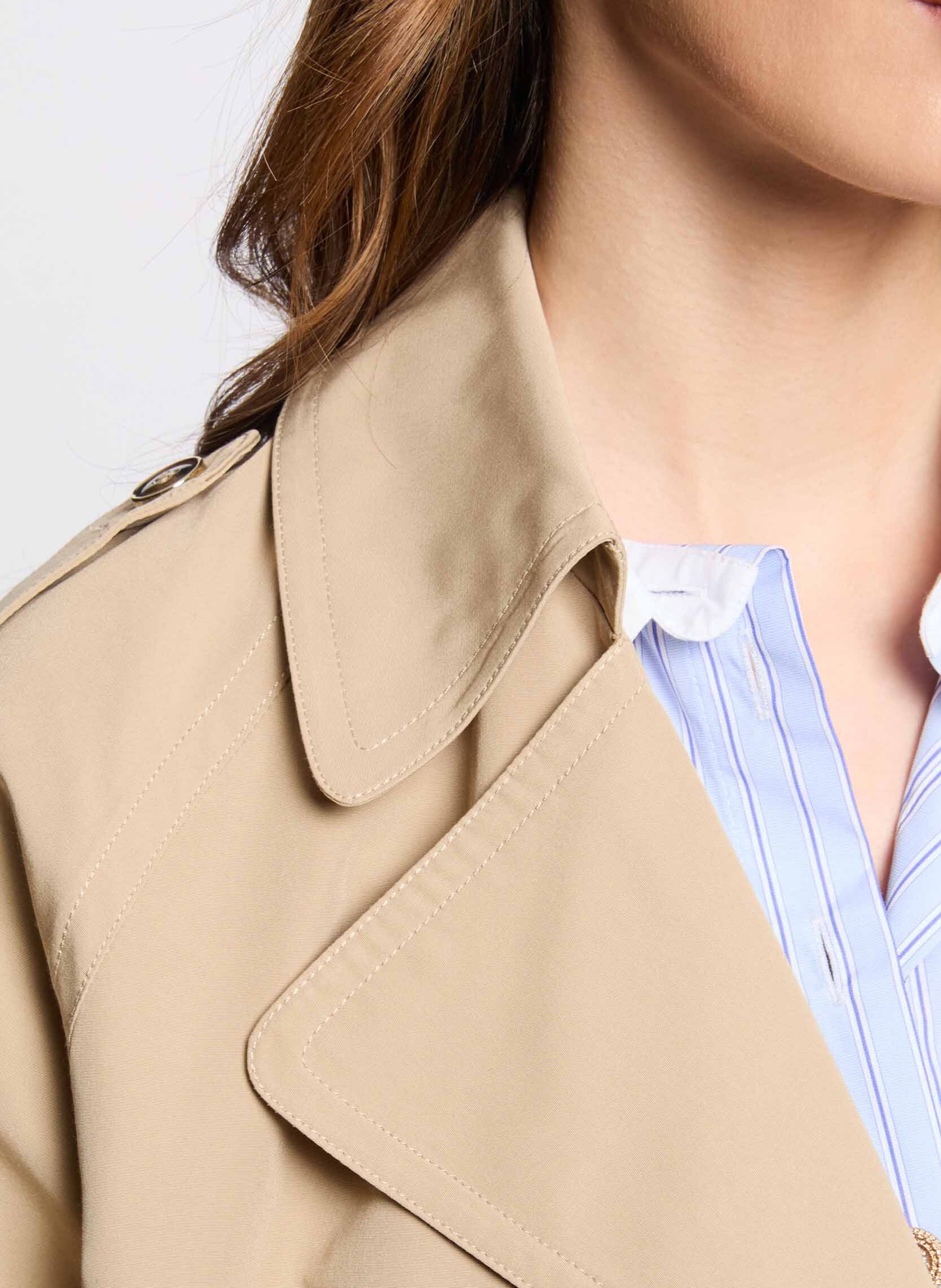 Short buttoned trench coat with belt MORGAN Beige
