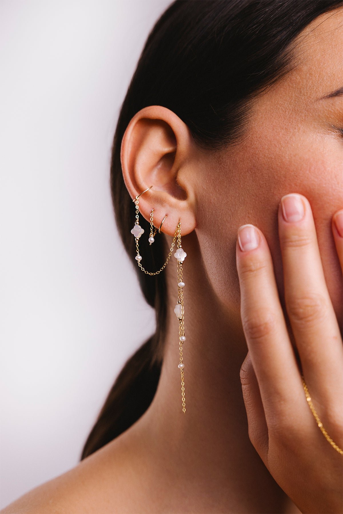 Star ear cuff - mother of pearl YAY Golden