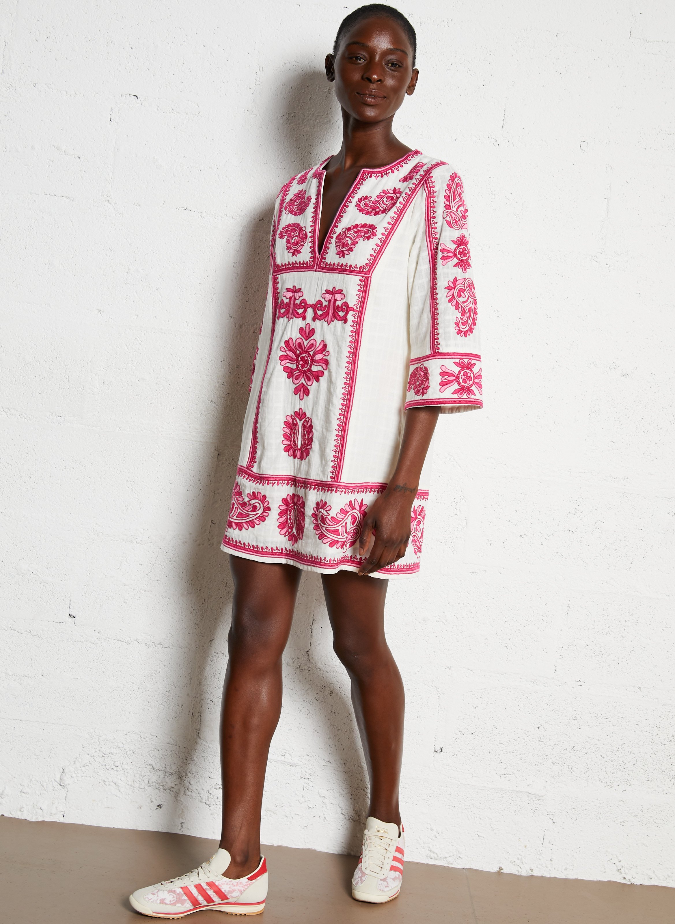 Contrasting leather-effect low-top sneakers ADIDAS Pink