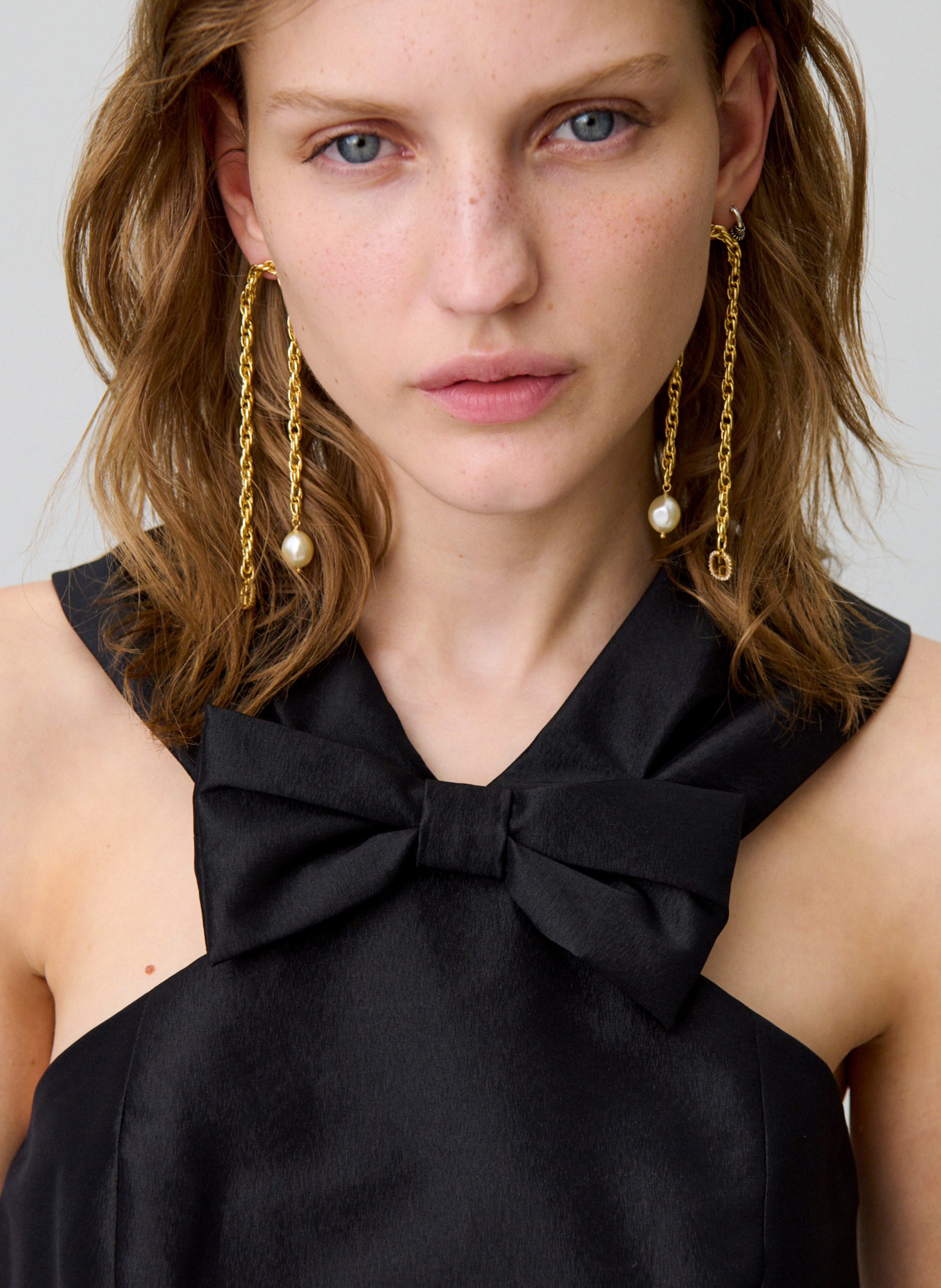 Robe courte satinée CLAUDIE PIERLOT Noir