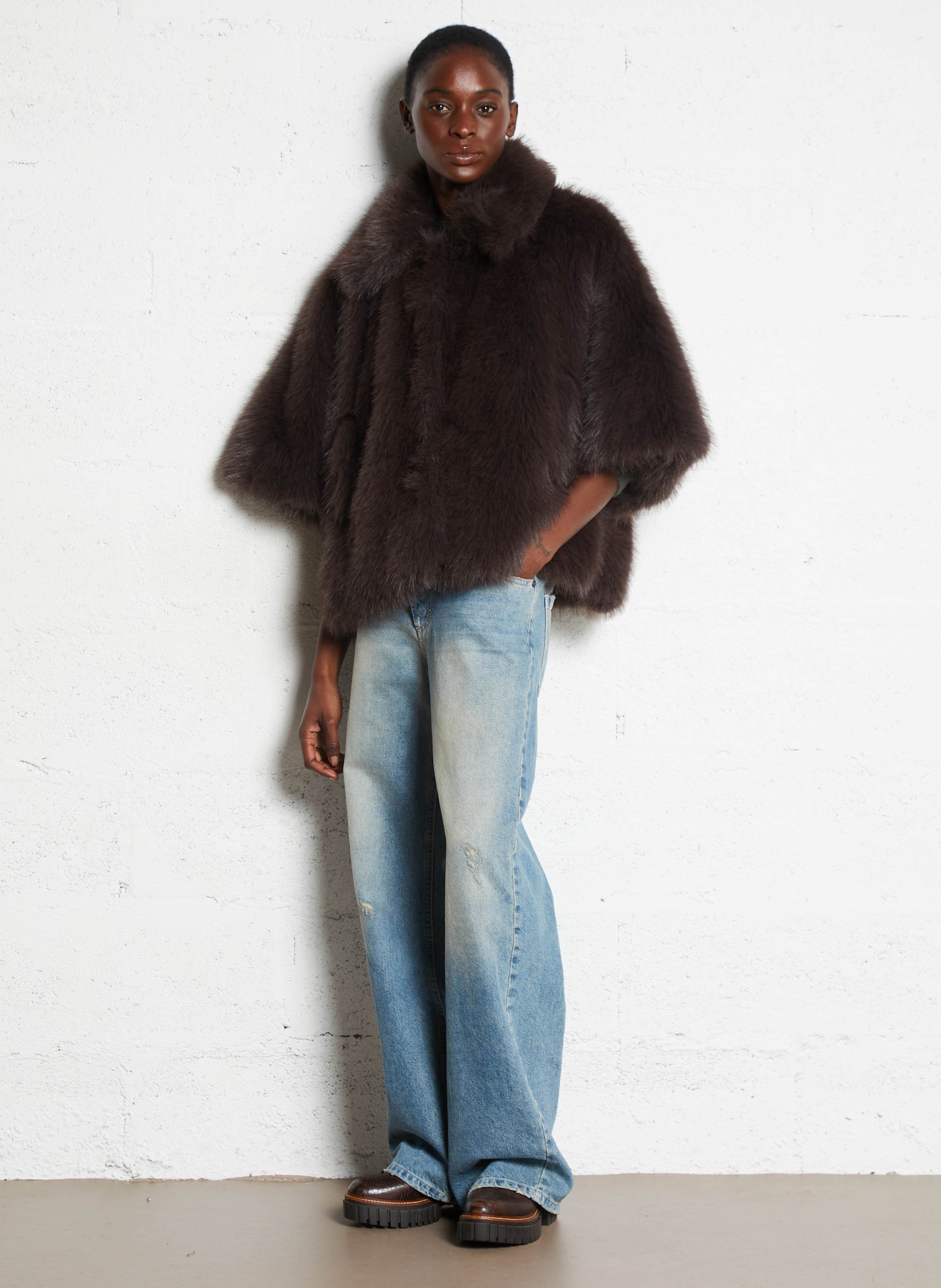 Manteau manches 3/4 en fausse fourrure PLEASE Marron