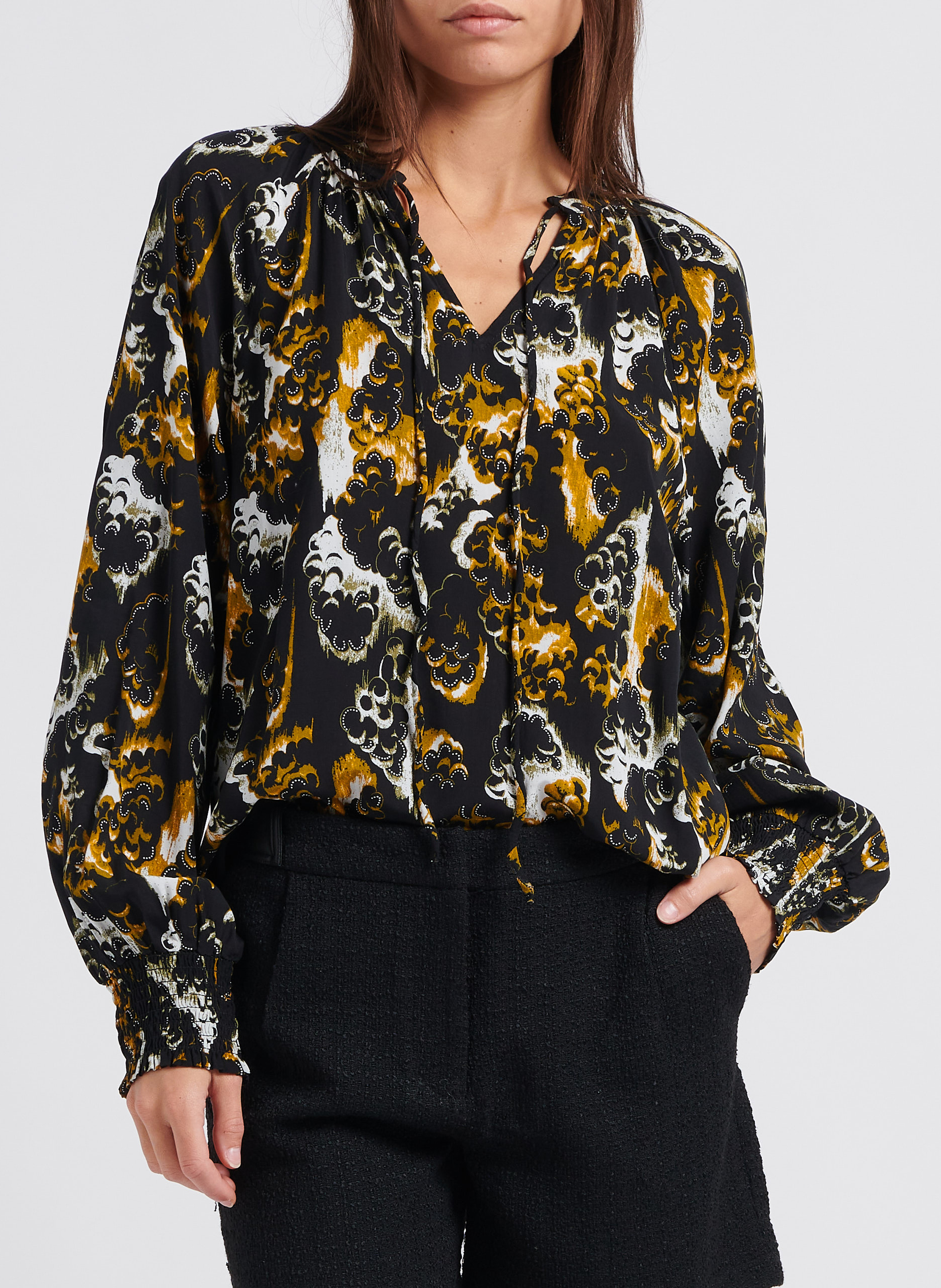 Ausgestelltes Top mit V-Ausschnitt und Print VILA Schwarz