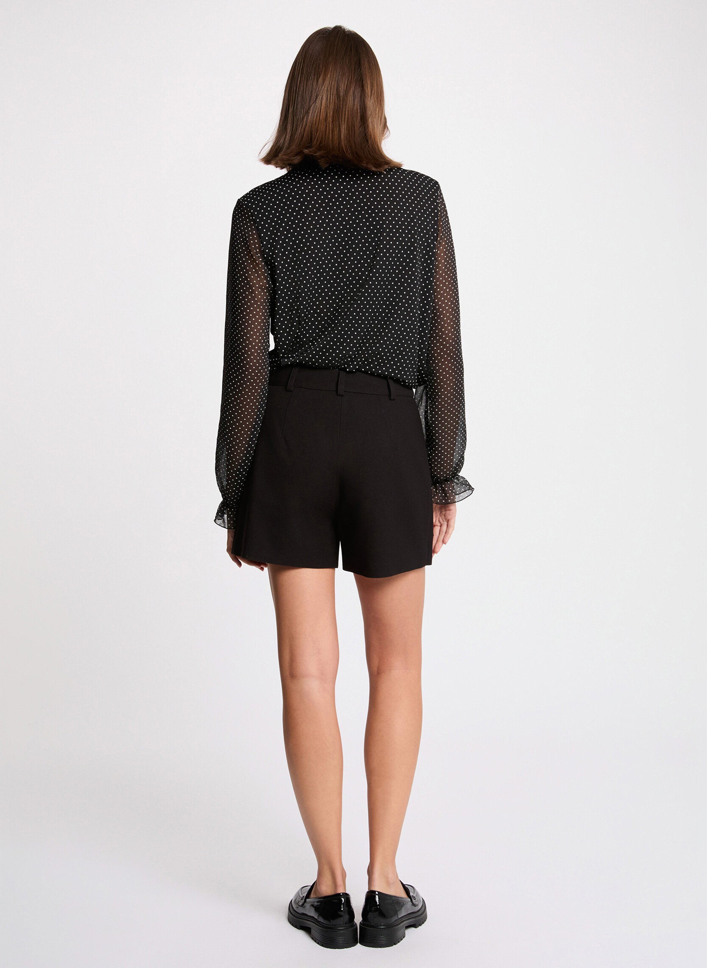 Short met rechte pijpen en effen kleur met klepzakken MORGAN Zwart