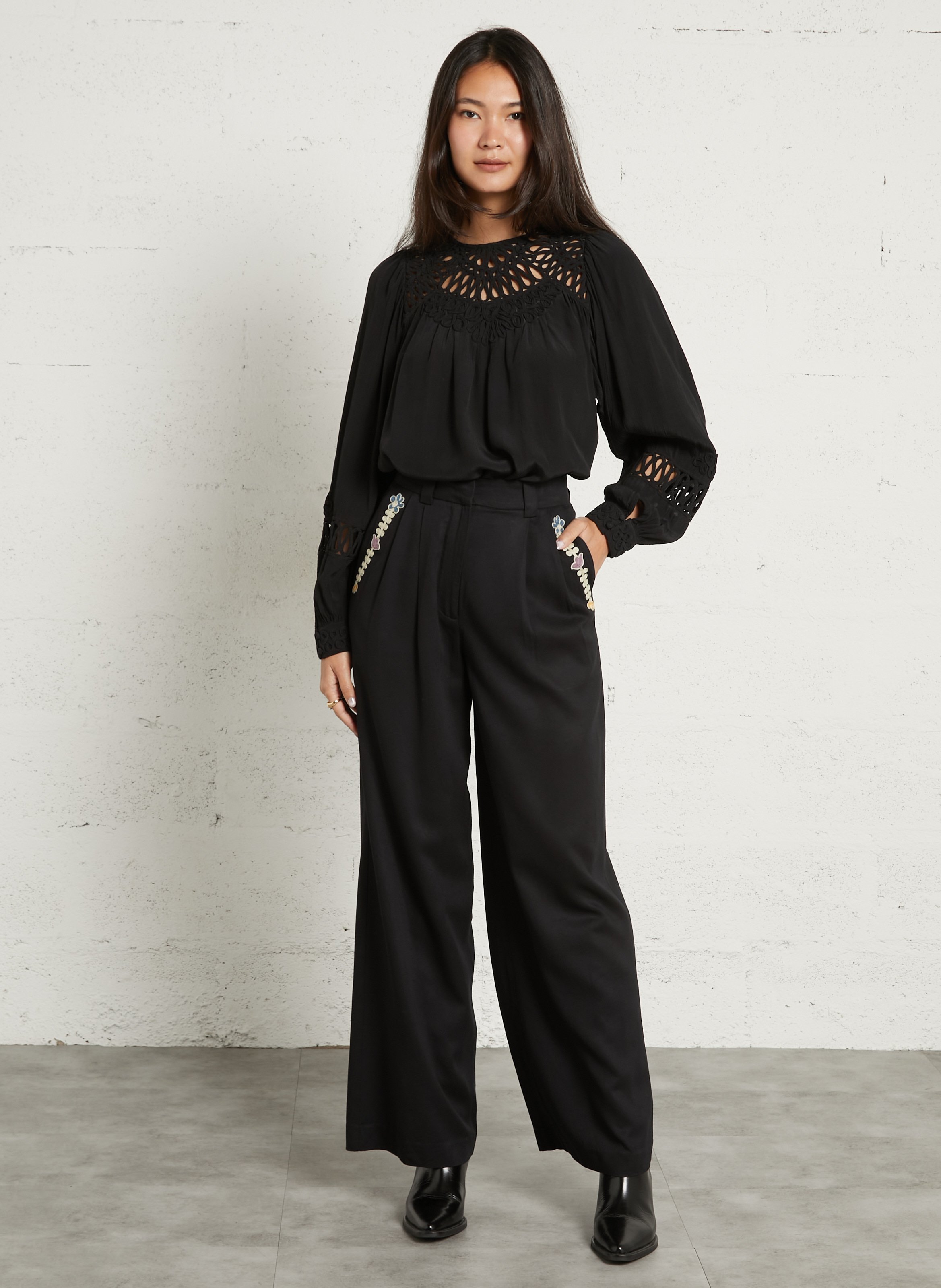 Blouse col rond brodée LOUISE MISHA Noir