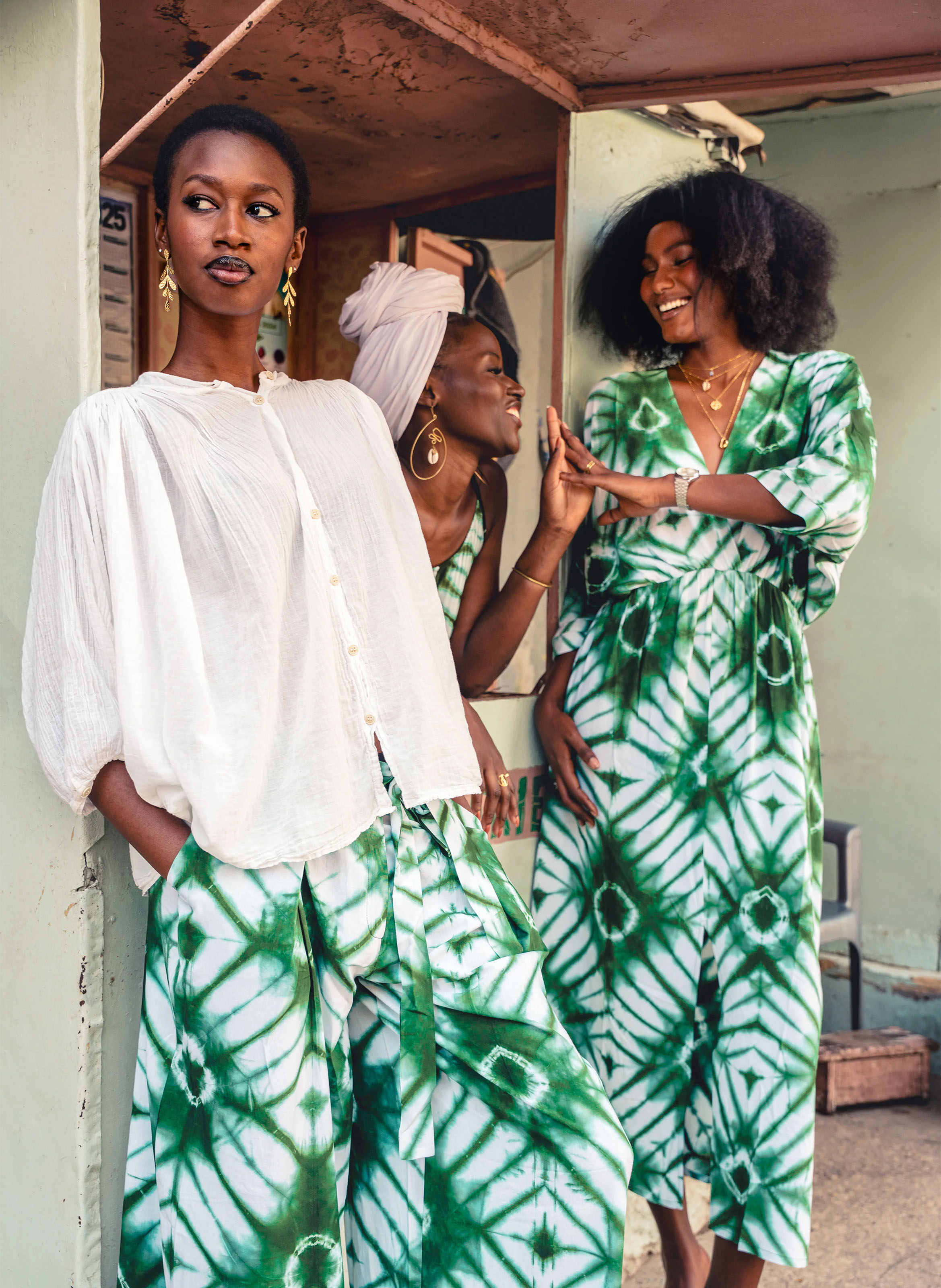 Long loose-fit printed dress LA FEE MARABOUTEE Green