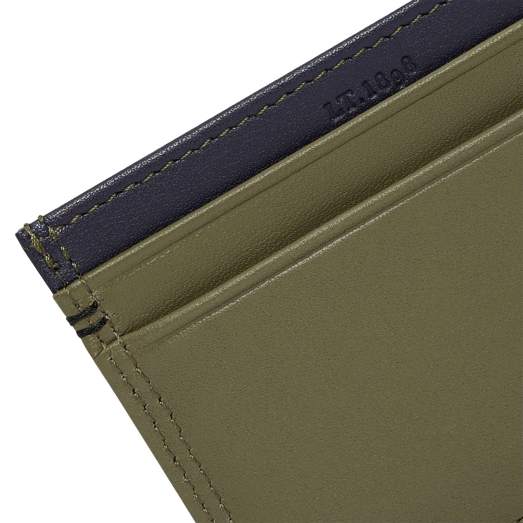 - 100 % Leder, - 6 Kartenschlitze, - 1 zentrale Tasche, - Maße: B10 x H7 cm. LE TANNEUR Grun