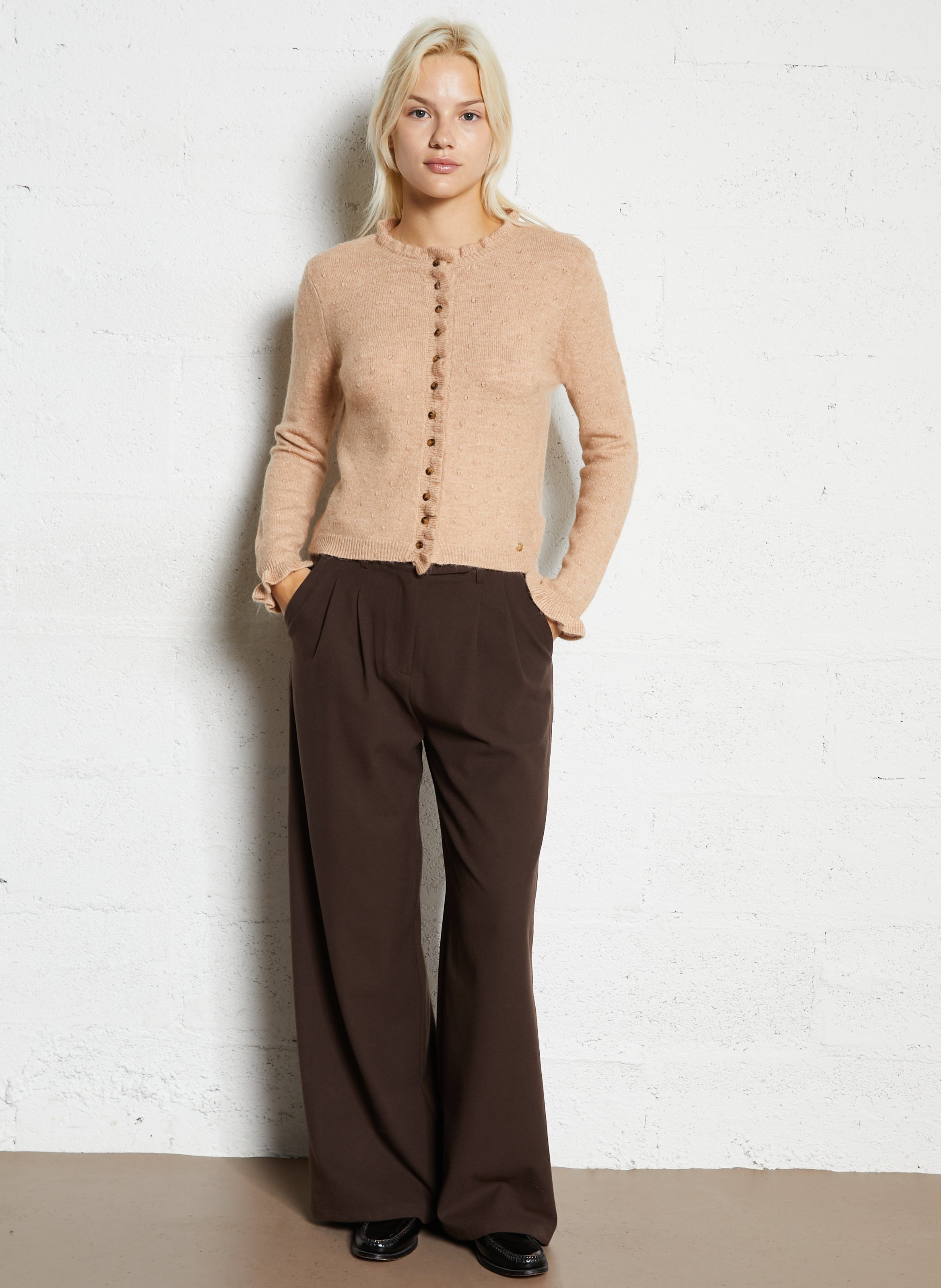 Gerade geschnittene Rundhals-Strickjacke LA PETITE ETOILE Beige