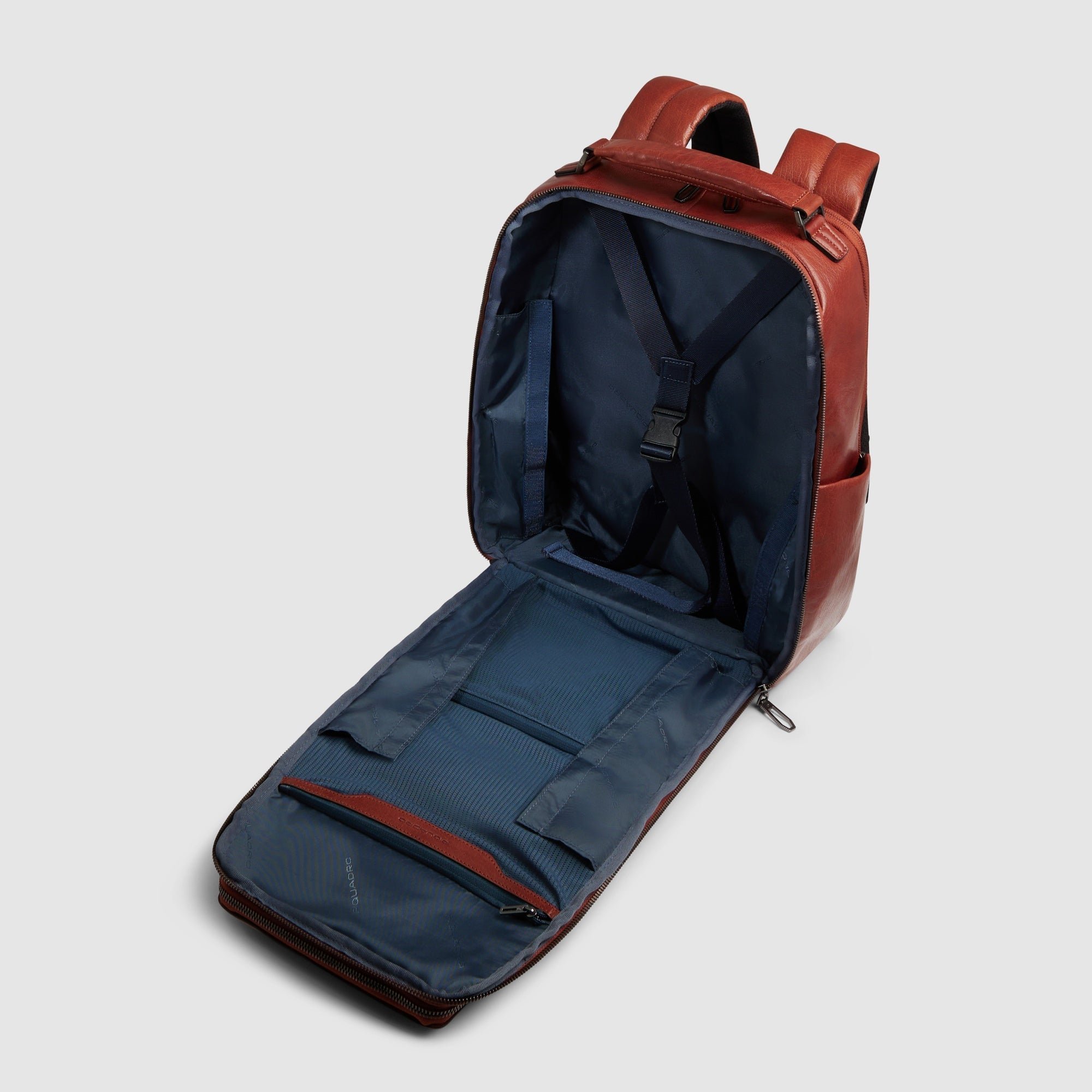 14" Laptop Travel Backpack PIQUADRO Orange