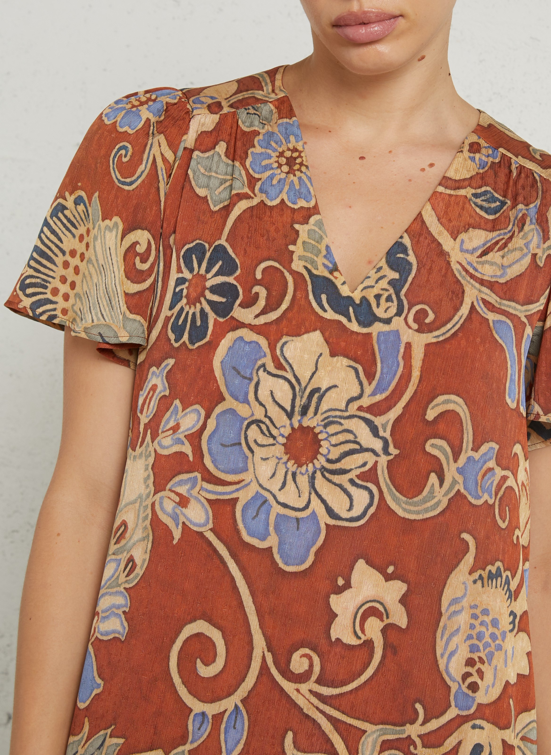 Halflange jurk met V-hals en print SUD EXPRESS Oranje