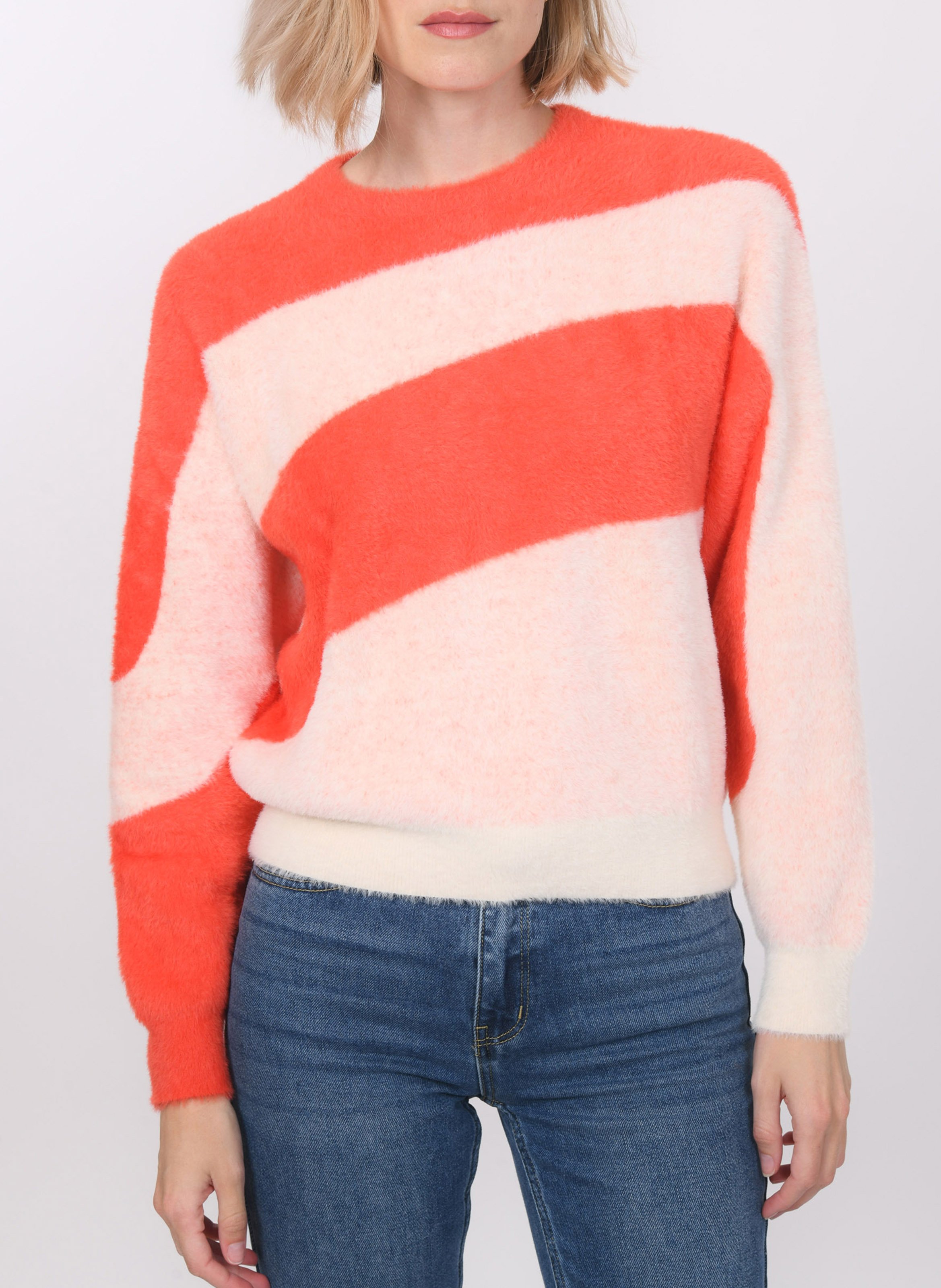 Rundhalsausschnitt-Flauschpullover KOOKAI