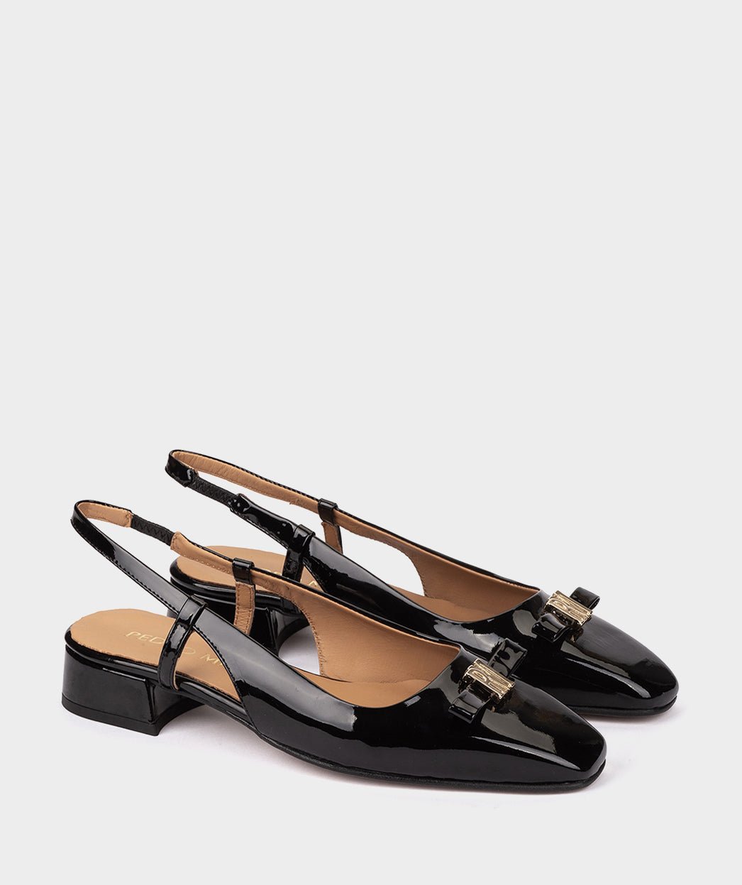 Ballet flats in black patent leather. PEDRO MIRALLES Black