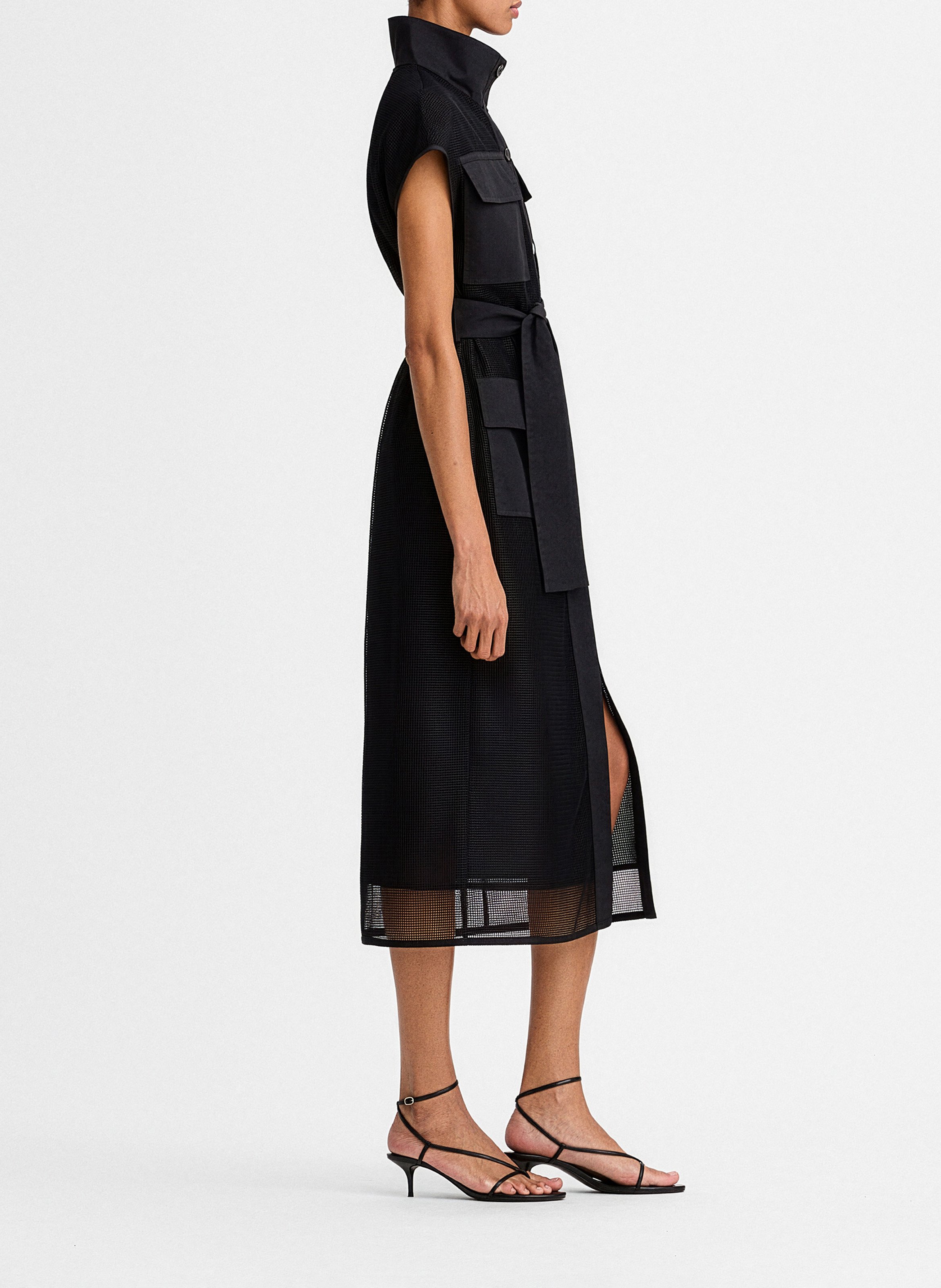 Midi-Kleid mit geradem Schnitt und Taillengürtel SIMORRA Schwarz