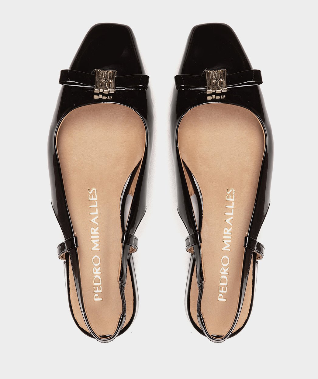 Ballet flats in black patent leather. PEDRO MIRALLES Black