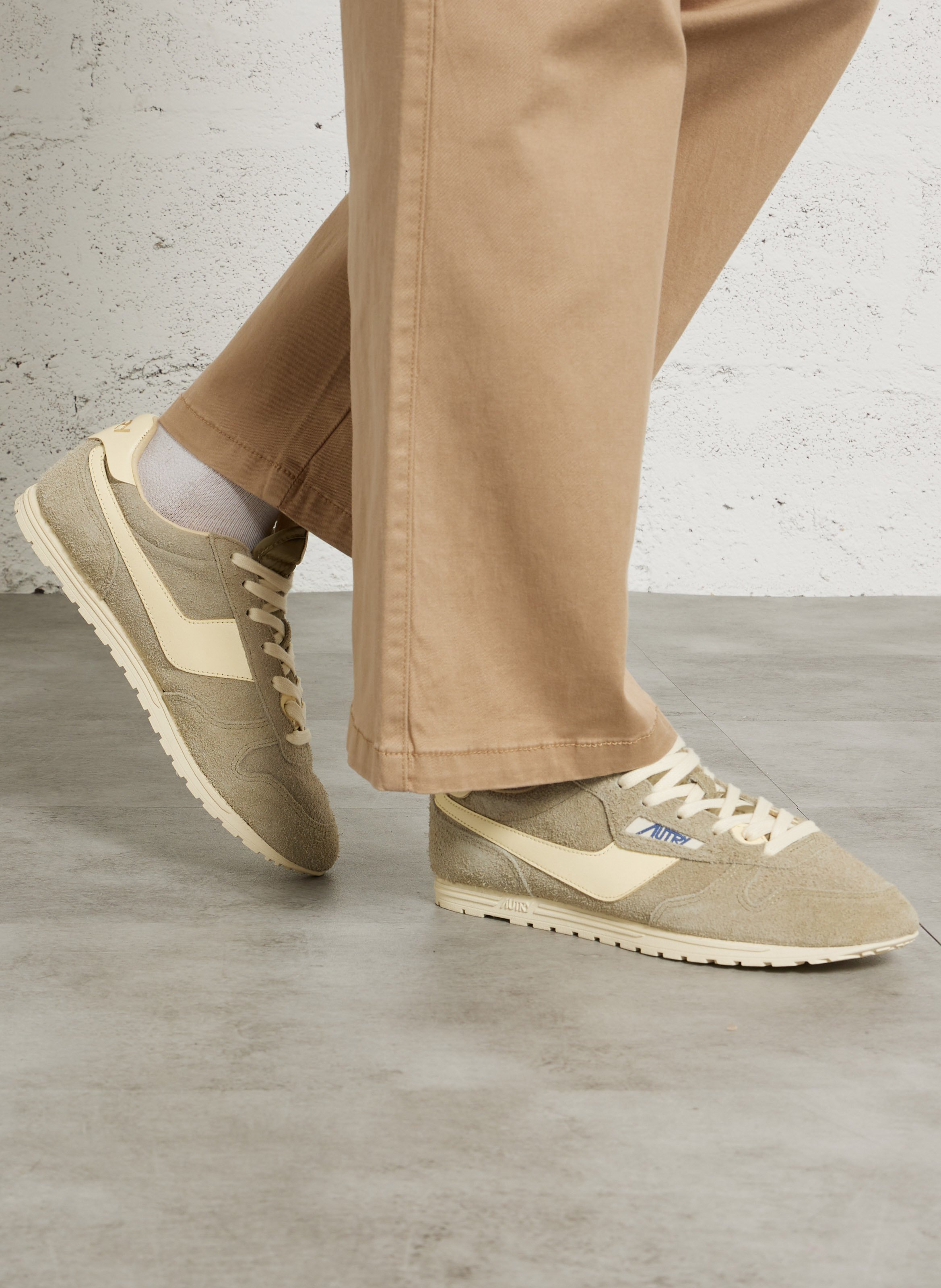 Low-top leather mix sneakers AUTRY Khaki