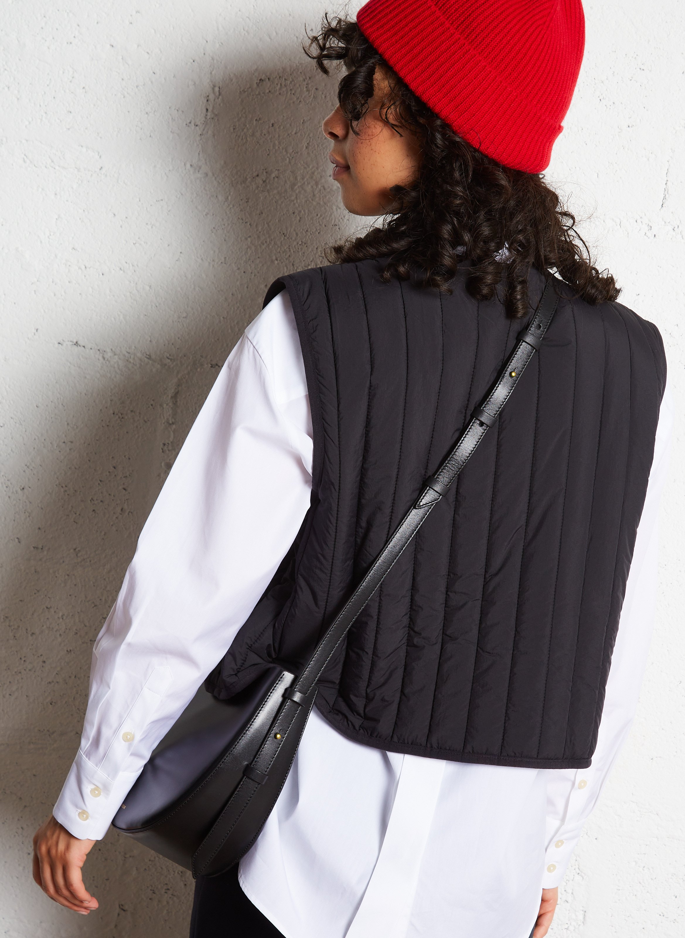 Quilted straight V-neck jacket RAINS Black