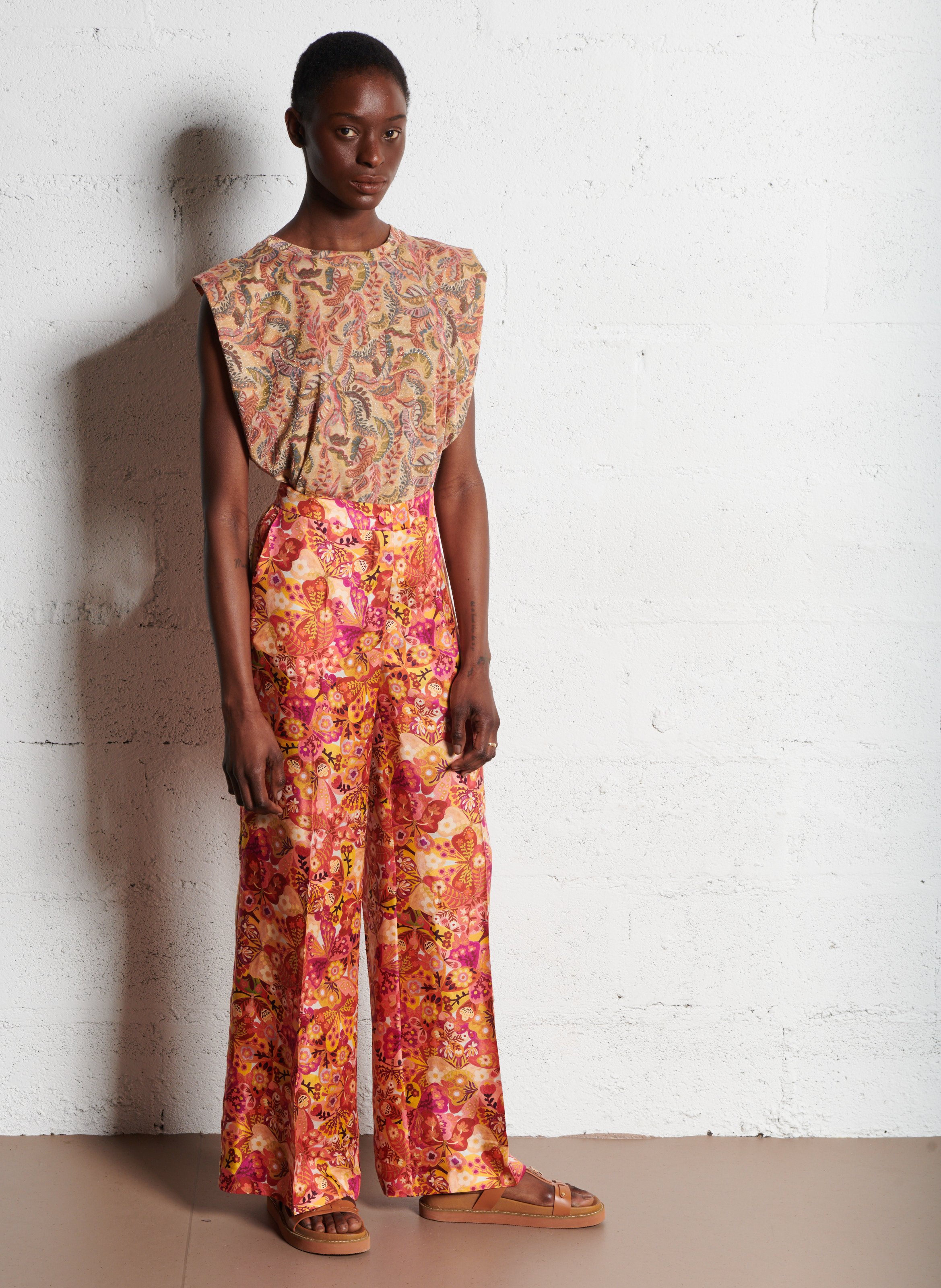 Pantalon large imprimé en soie MOMONI Multicolore