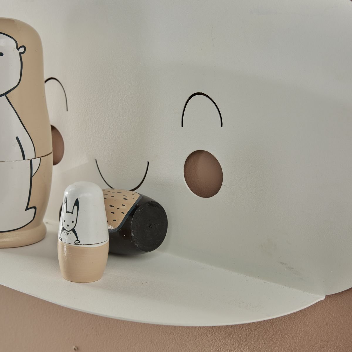 Cloud-shaped metal wall shelf FACTORY White