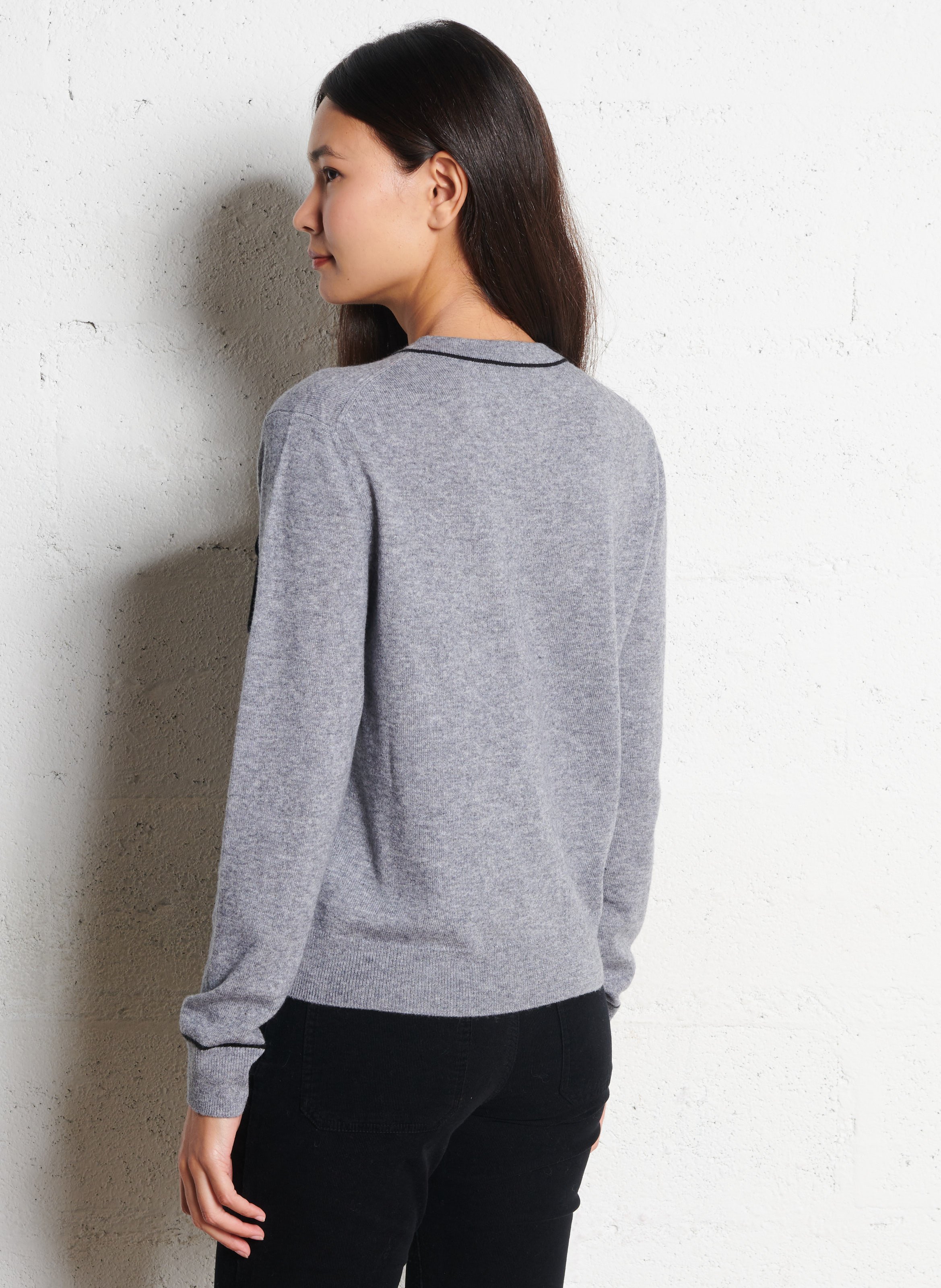 Gerade geschnittene Strickweste mit Rundhalsausschnitt aus Wolle und Kaschmir BERENICE Grau