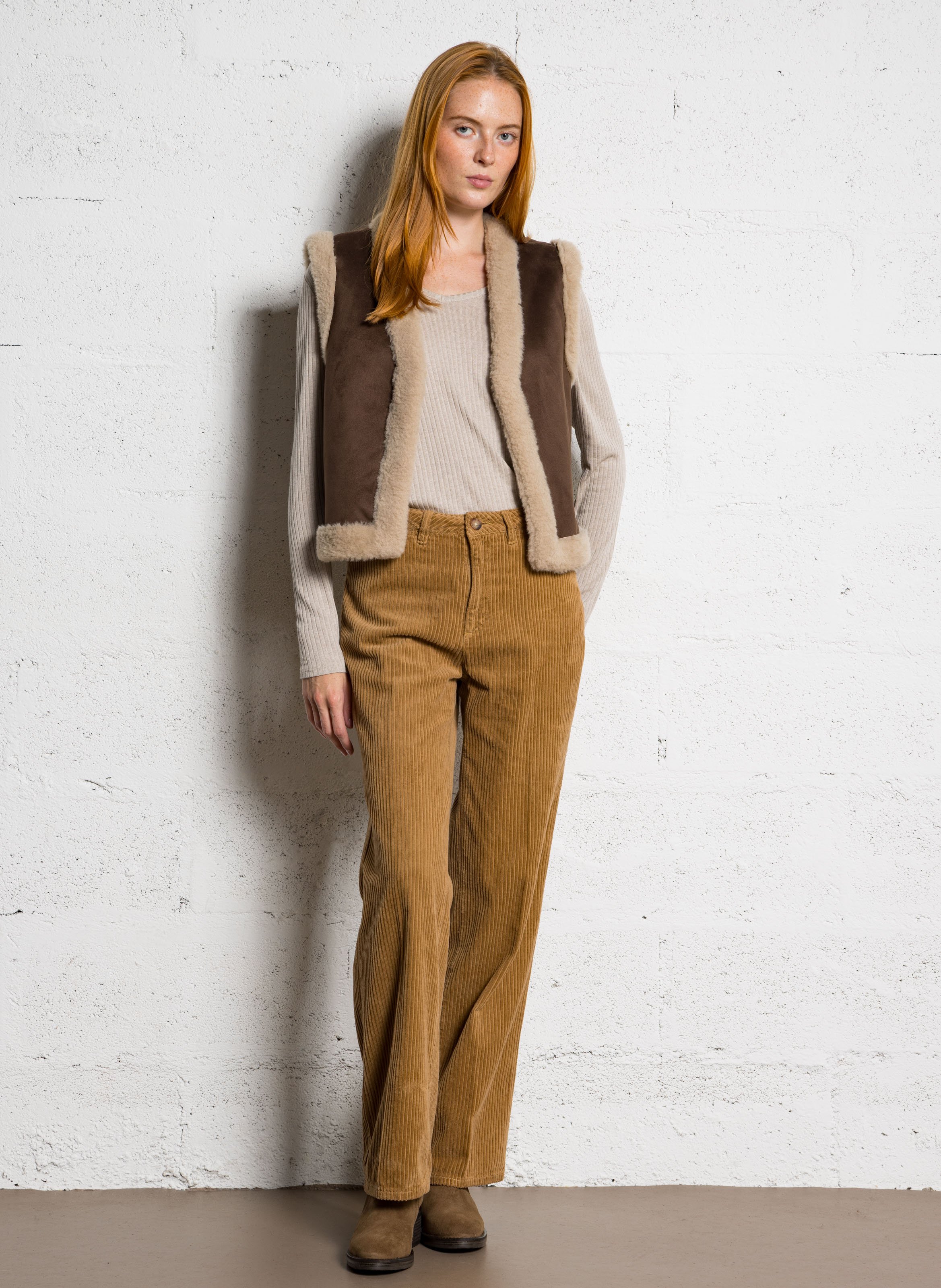 Sleeveless faux shearling vest Brown