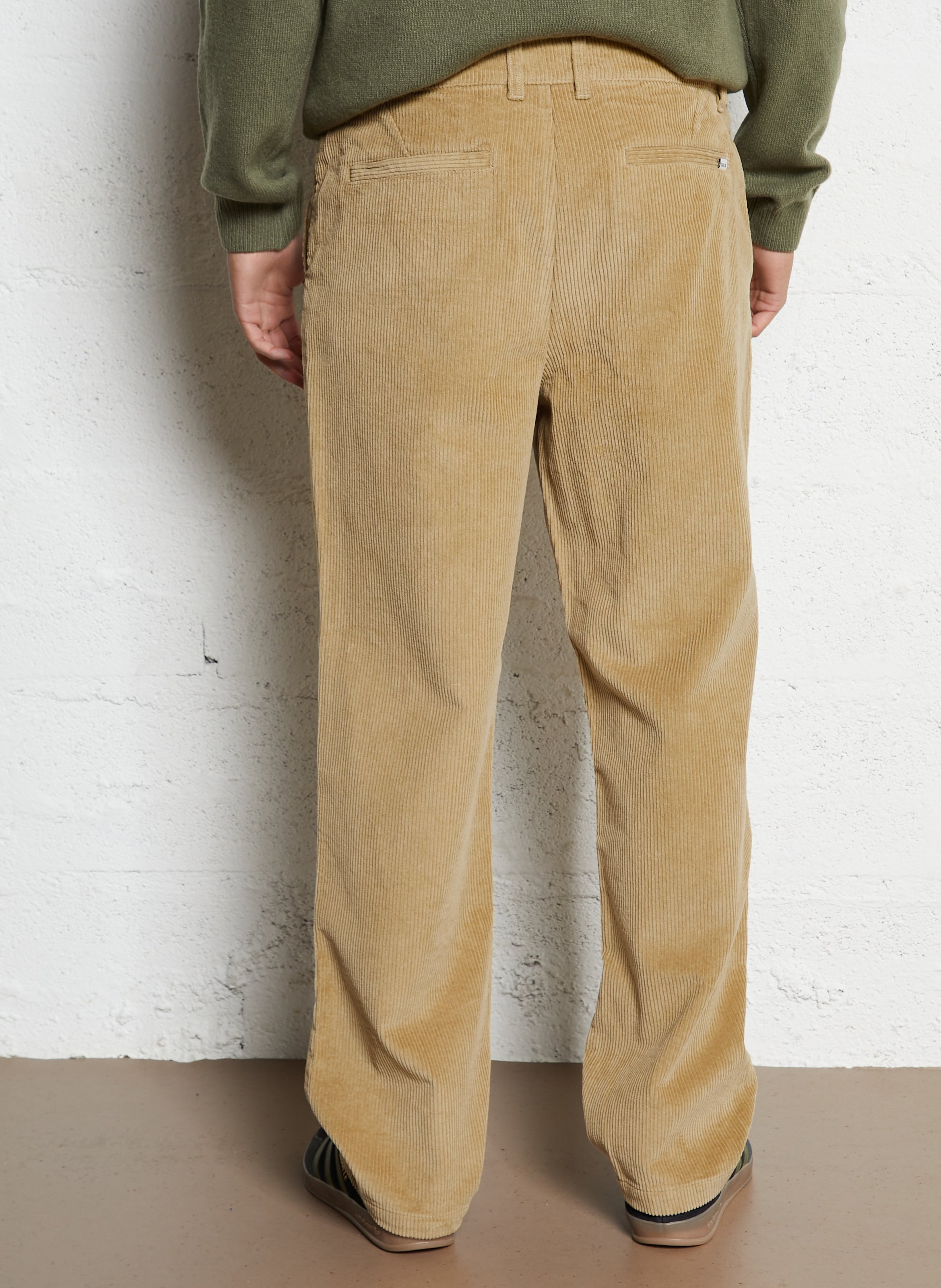 Pantalon large en velours côtelé SOLID Marron