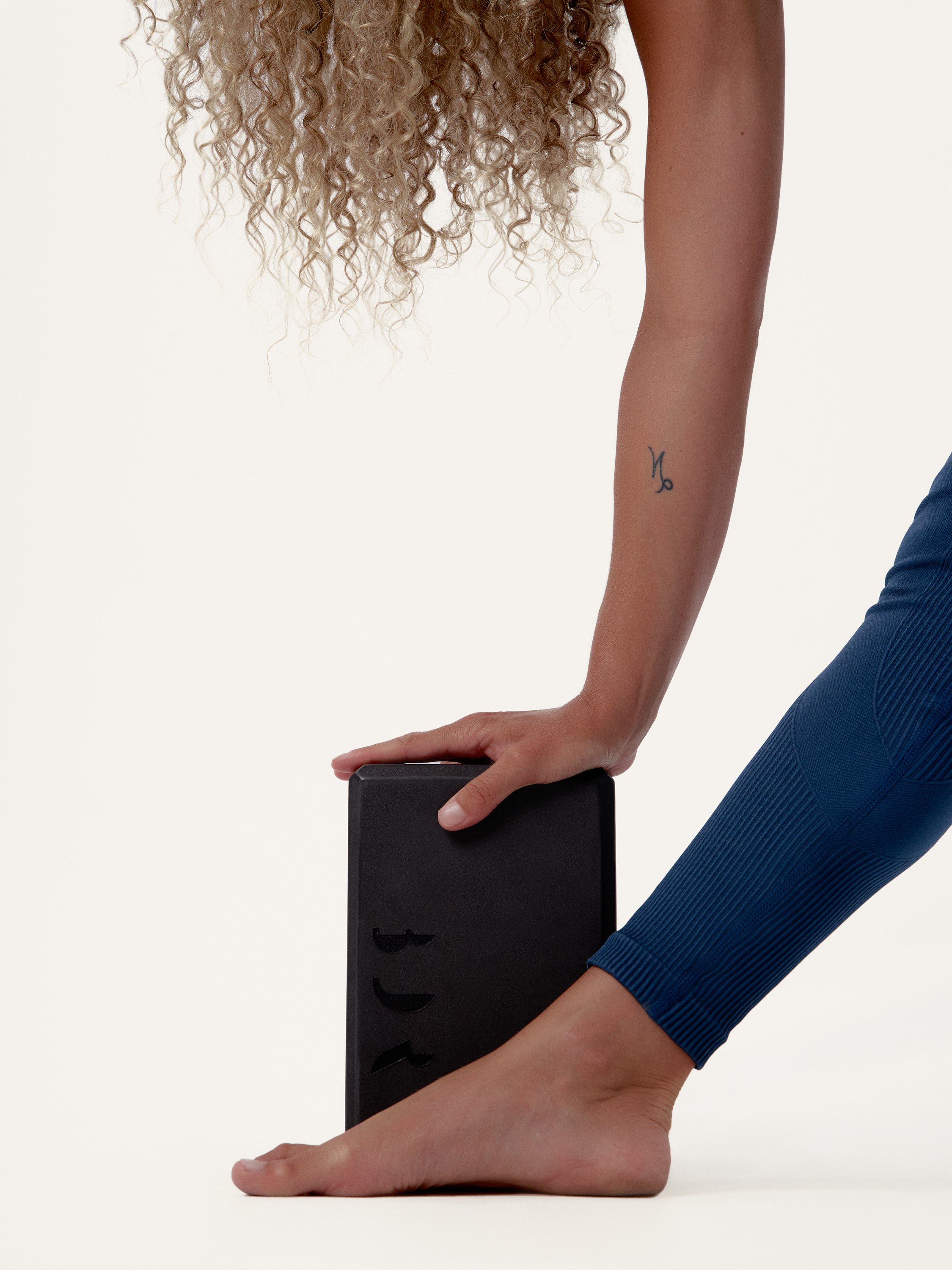 Lot de 2 briques de yoga block pack BORN LIVING YOGA Noir