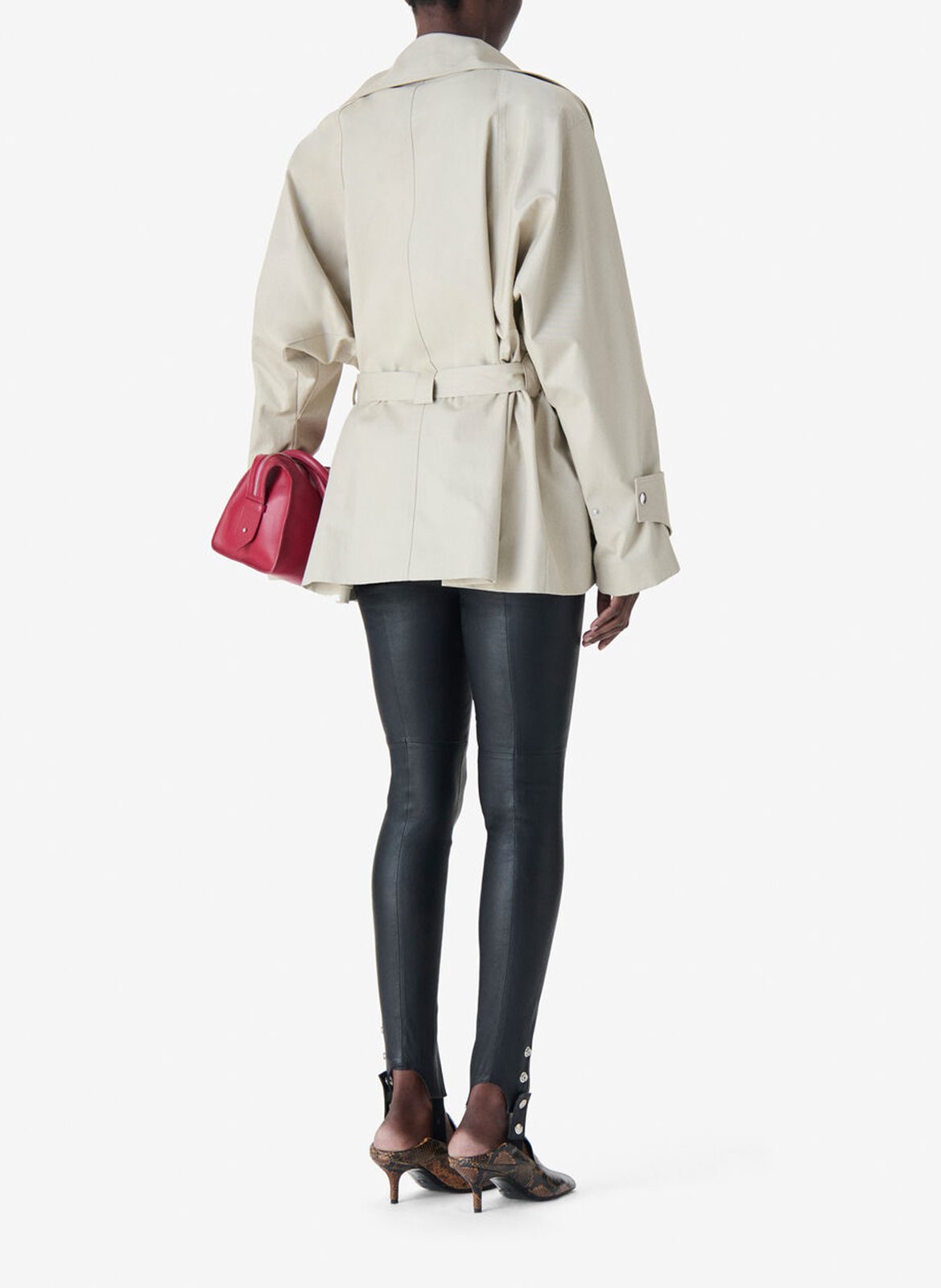 ARTIKEL AUSSTEHEND IRO Grau