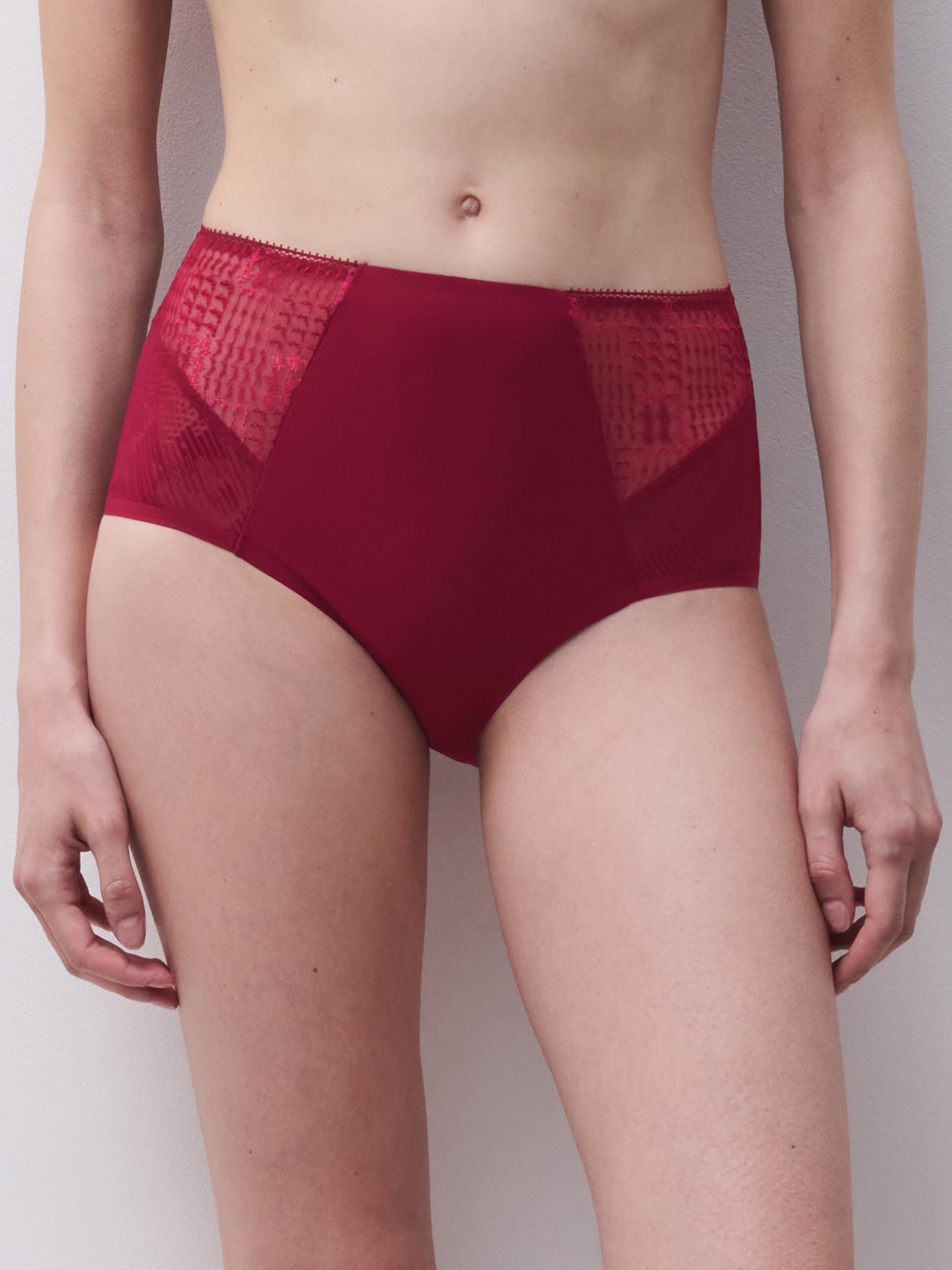 High-waisted lace panties CHANTELLE Red