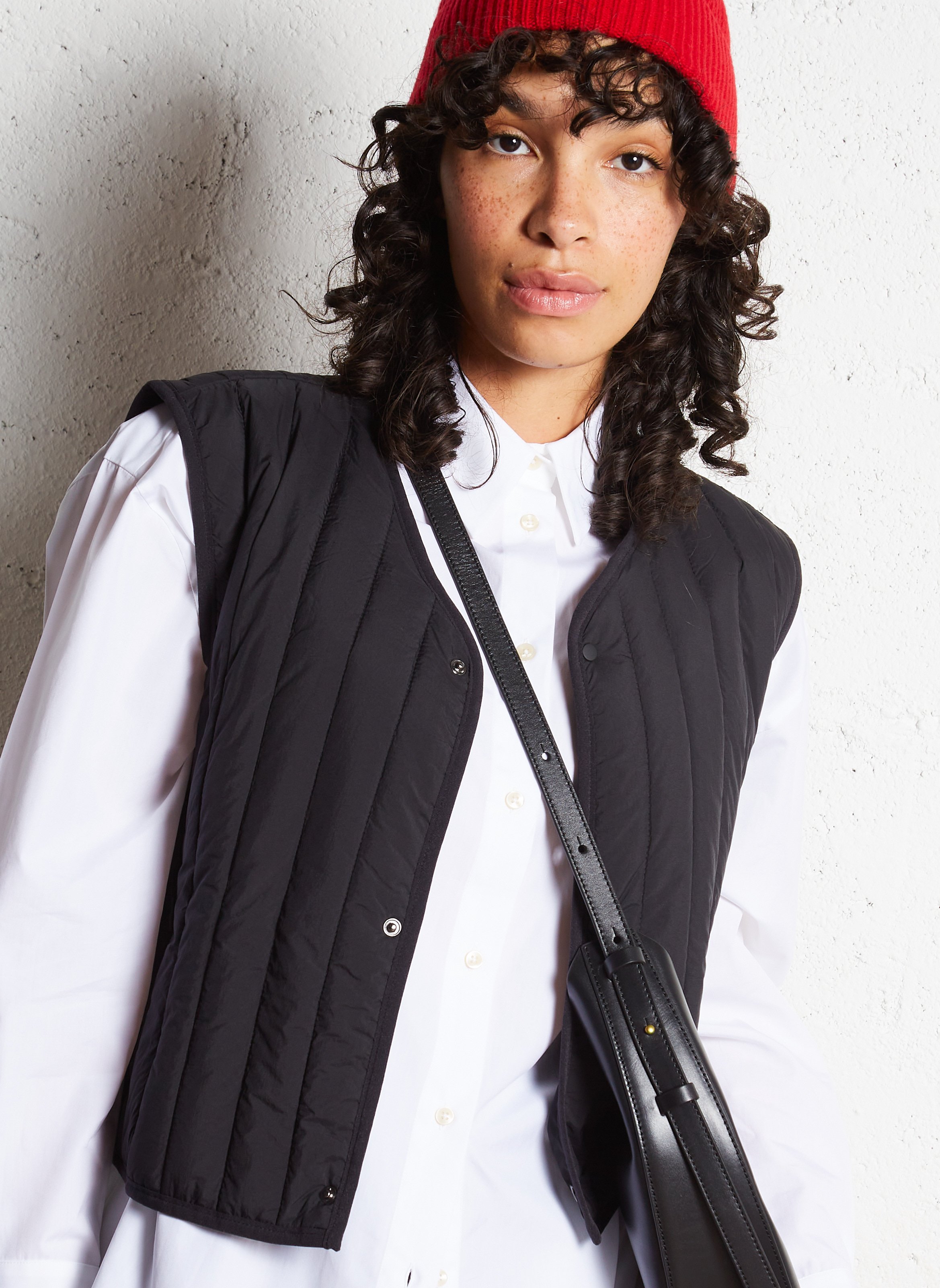 Quilted straight V-neck jacket RAINS Black