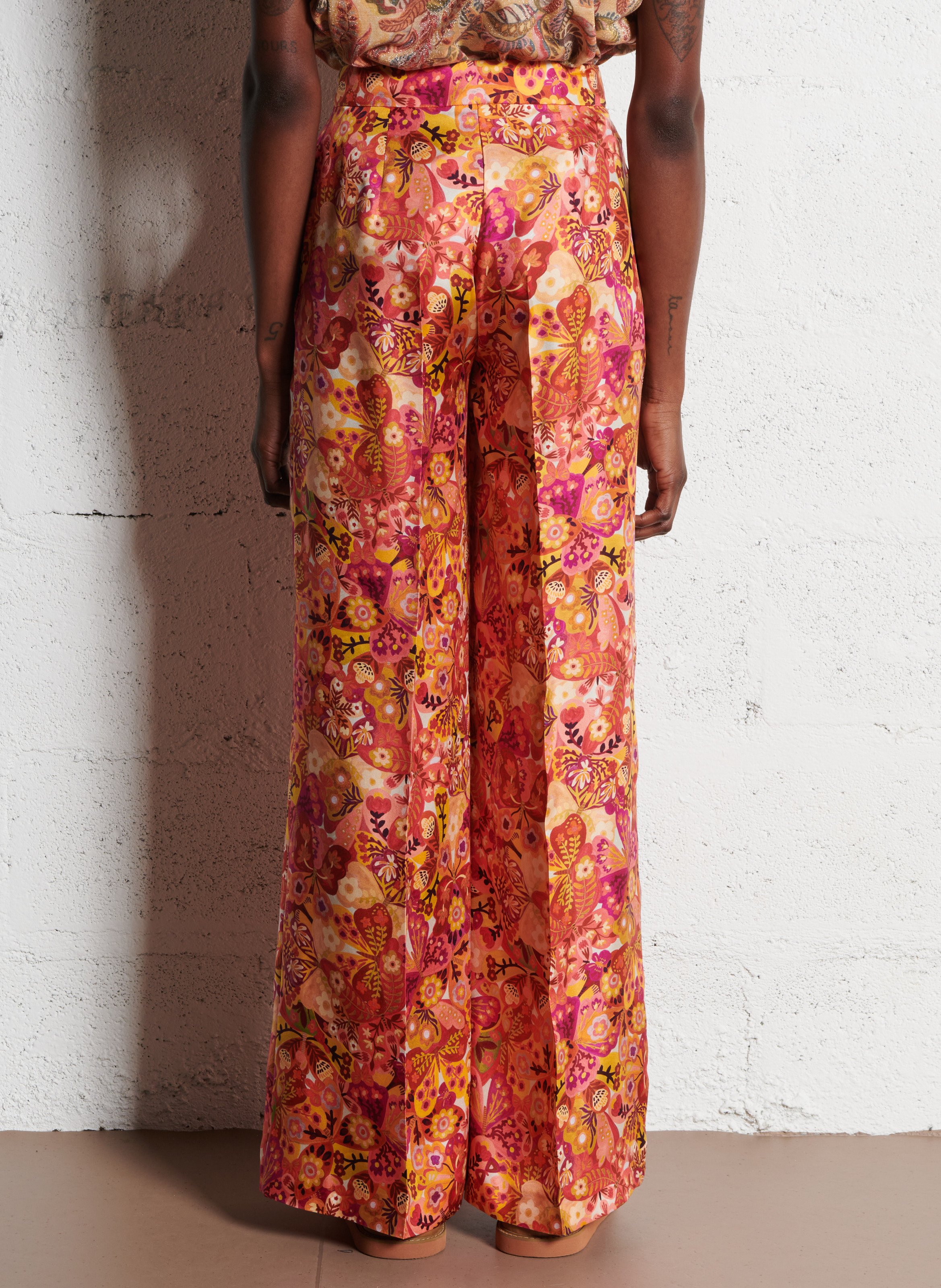 Pantalon large imprimé en soie MOMONI Multicolore