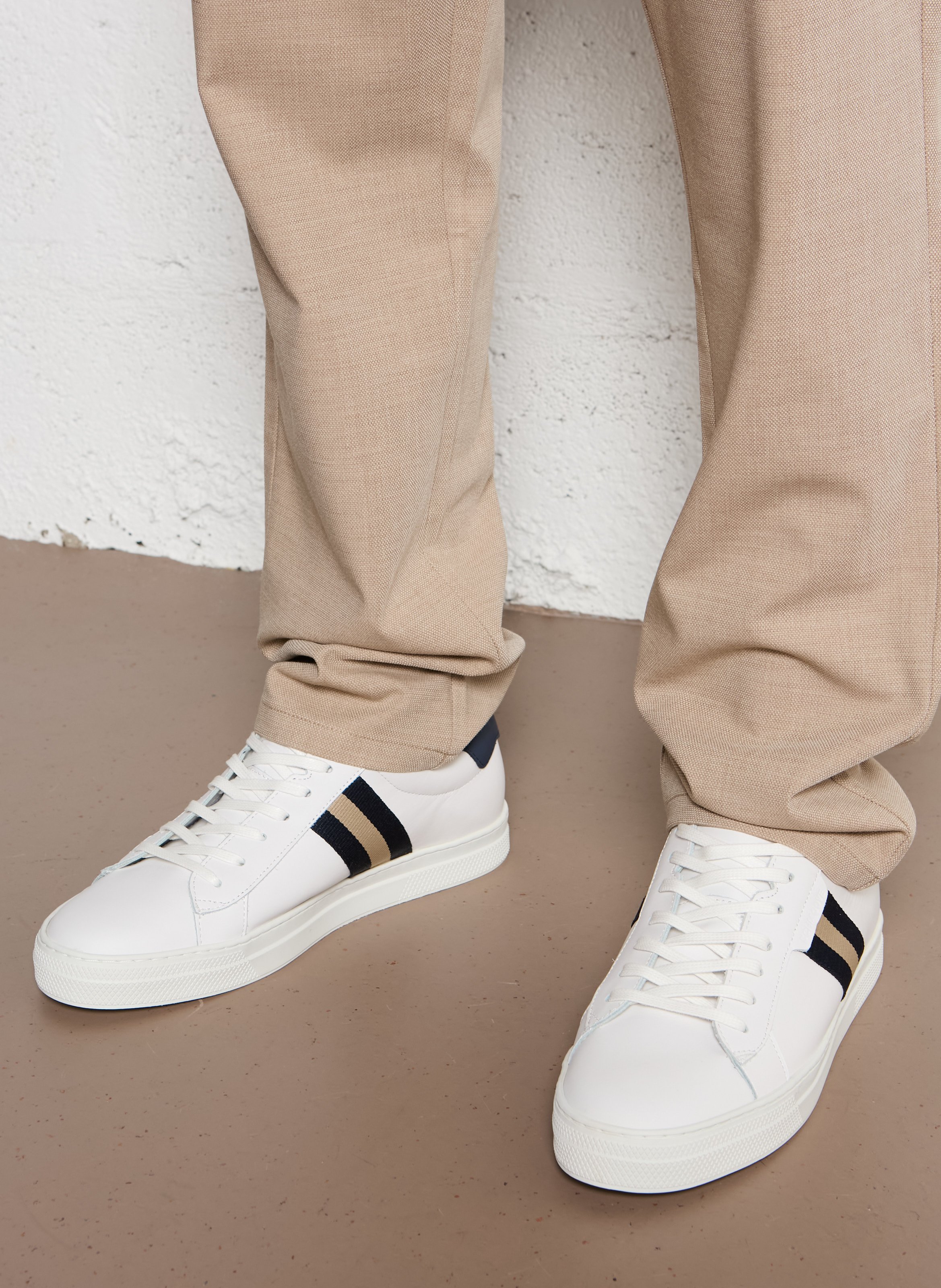 Baskets basses en cuir mélangé SCHMOOVE Multicolore