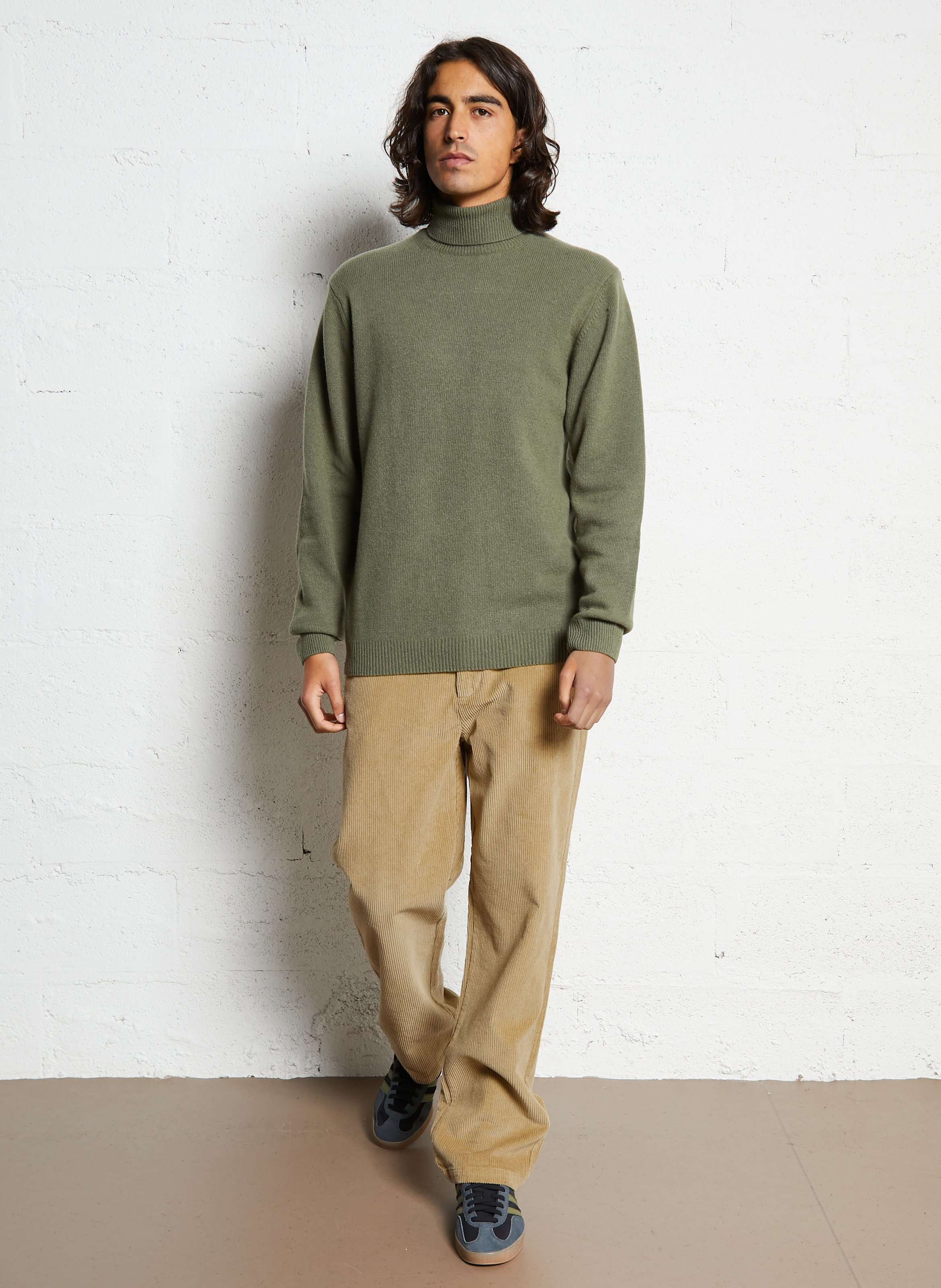 Pantalon large en velours côtelé SOLID Marron