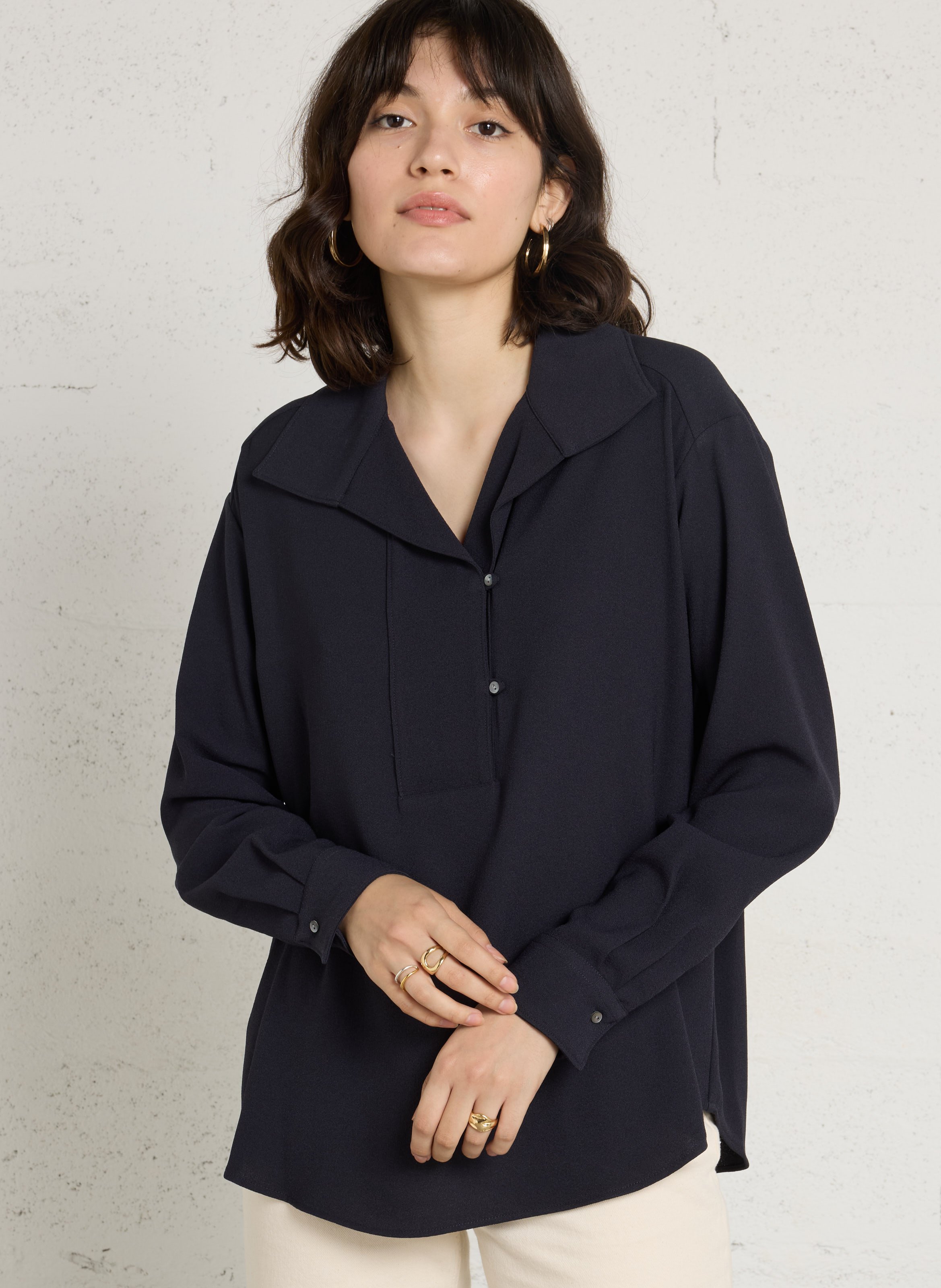Top met lange mouwen en knoopkraag HARTFORD Blauw