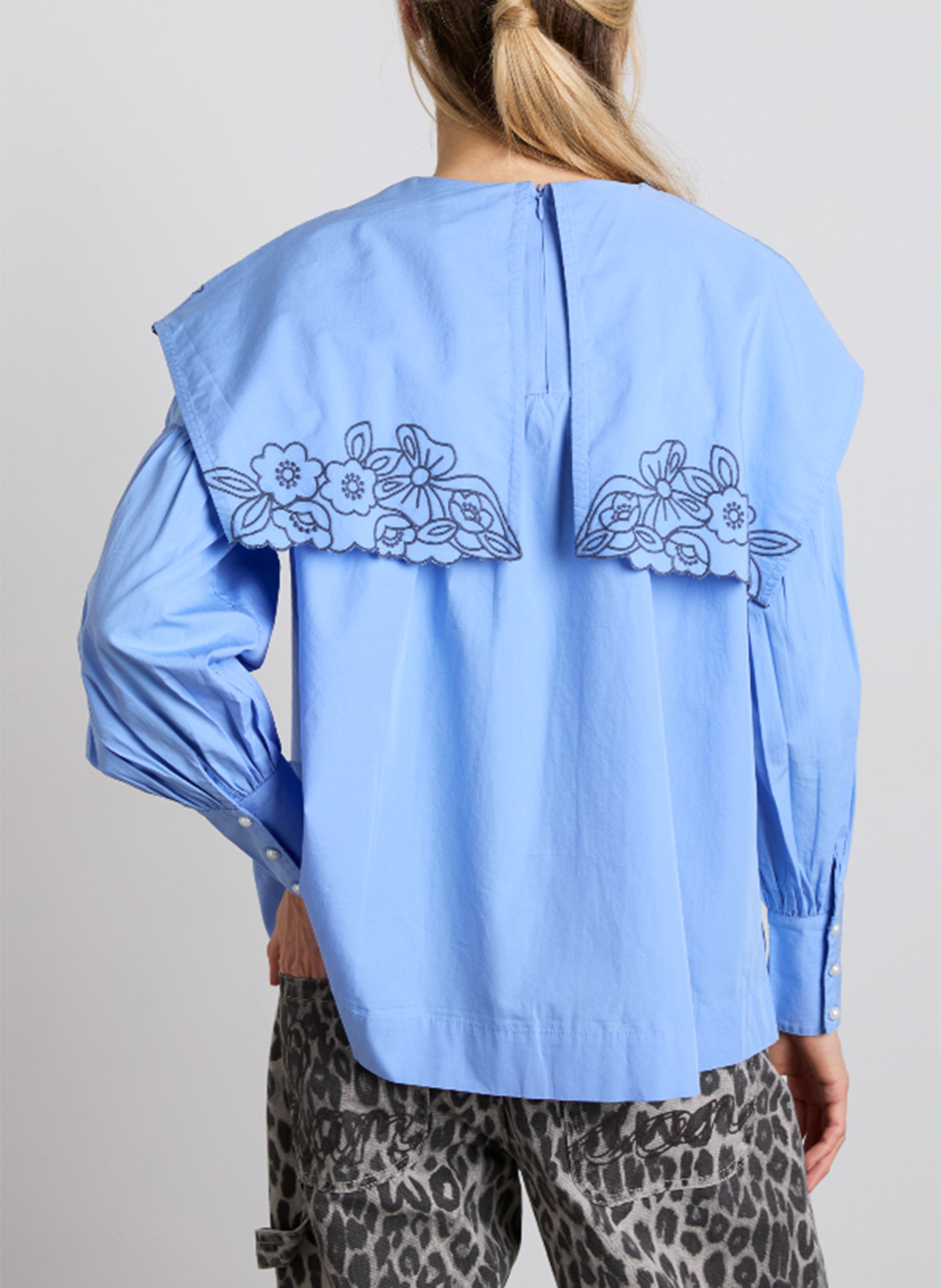 Straight blouse in embroidered organic cotton DAMSON MADDER Blue