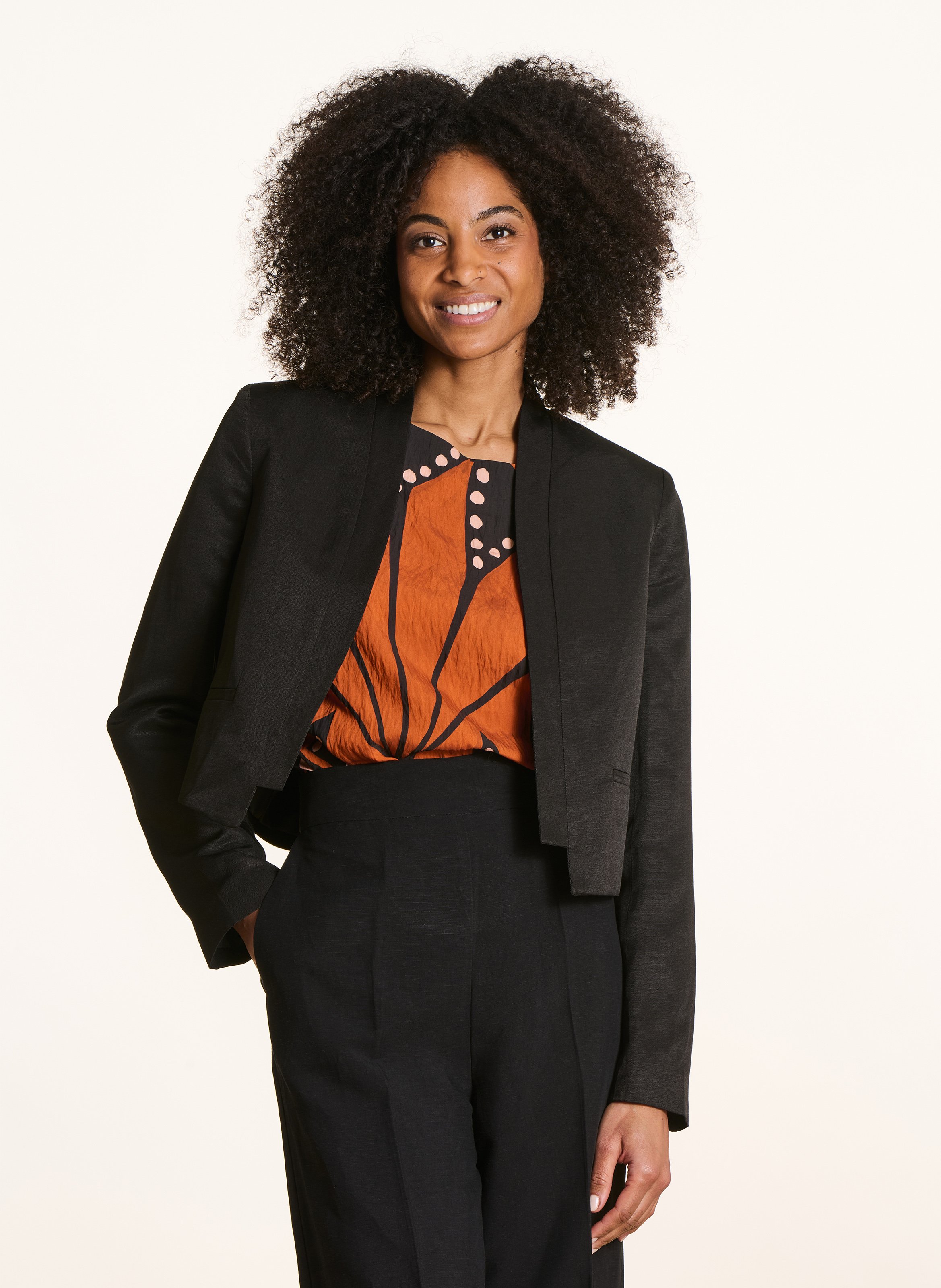 Veste de tailleur courte en lin mélangé LA FEE MARABOUTEE Noir