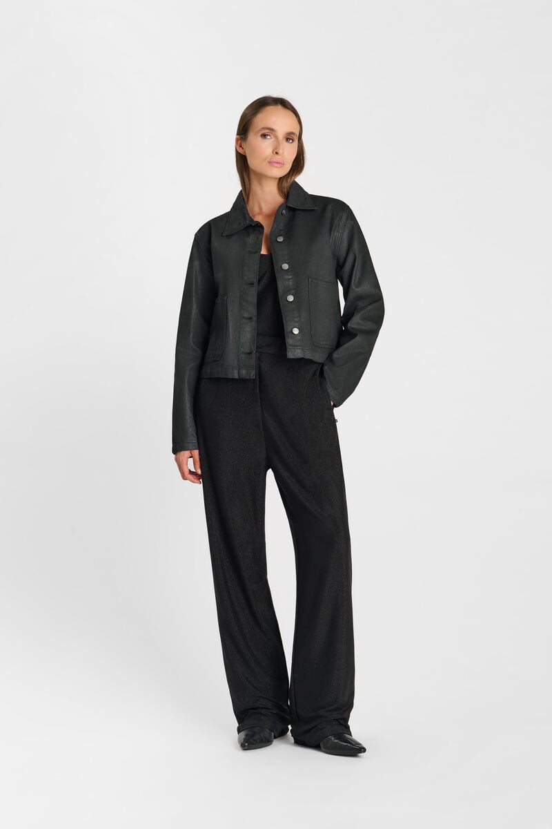 Buttoned shirt-collar jacket LE TEMPS DES CERISES Black