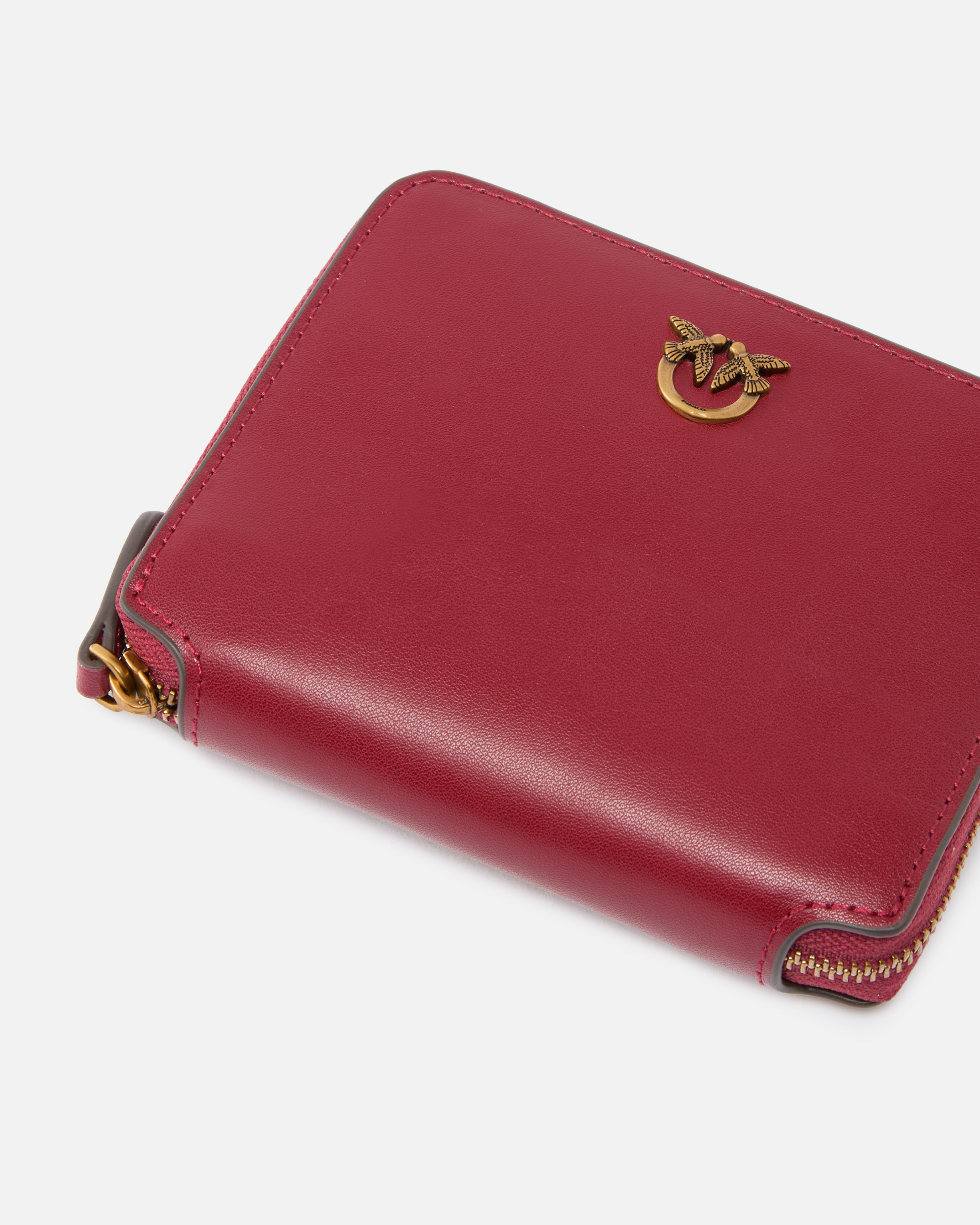 Square wallet with zip-around closure in leather Red