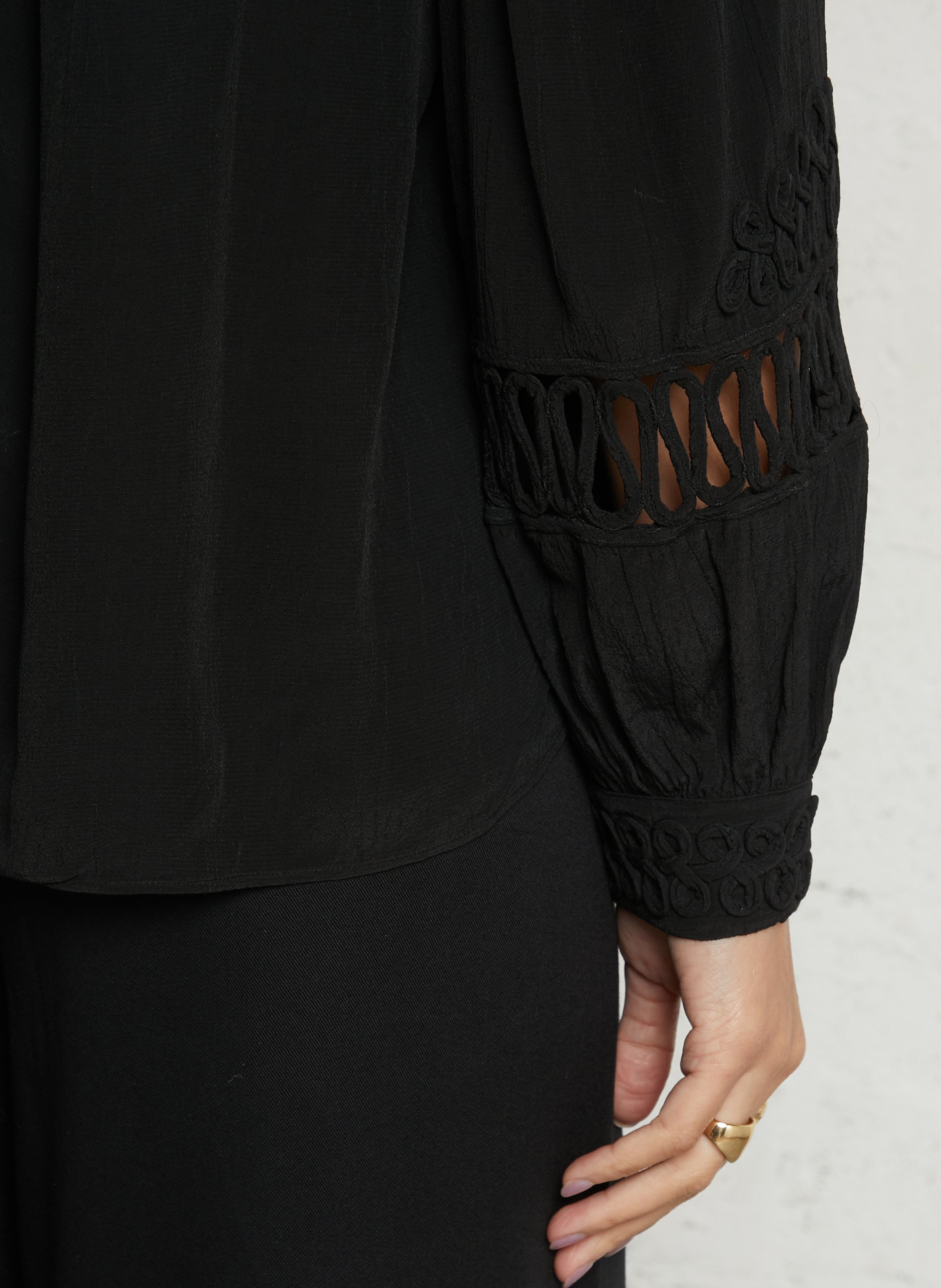 Blouse col rond brodée LOUISE MISHA Noir