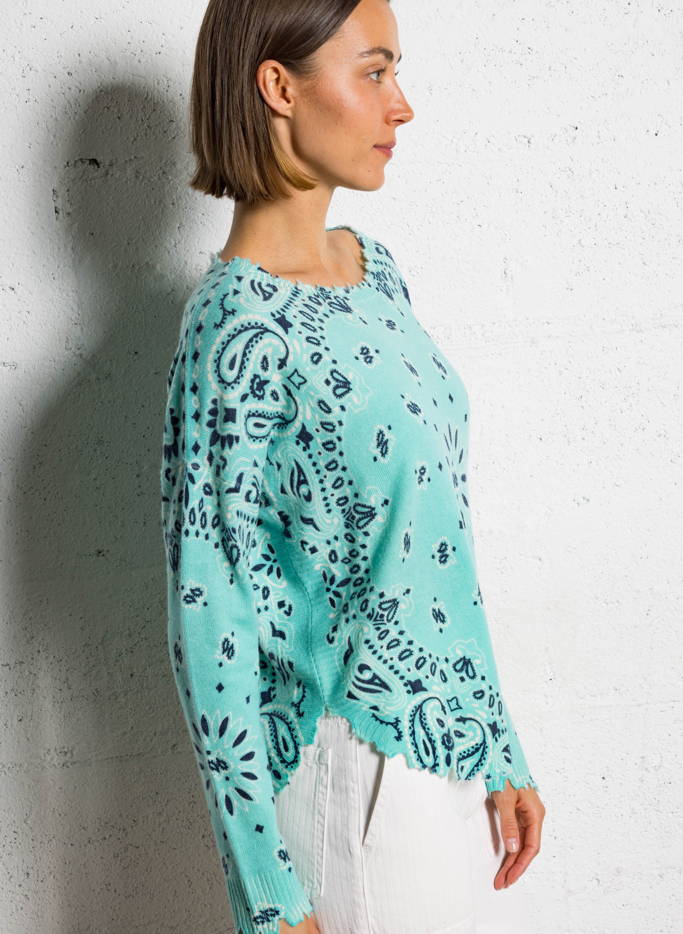 Pull droit col bateau motif bandana en cachemire KUJTEN Vert