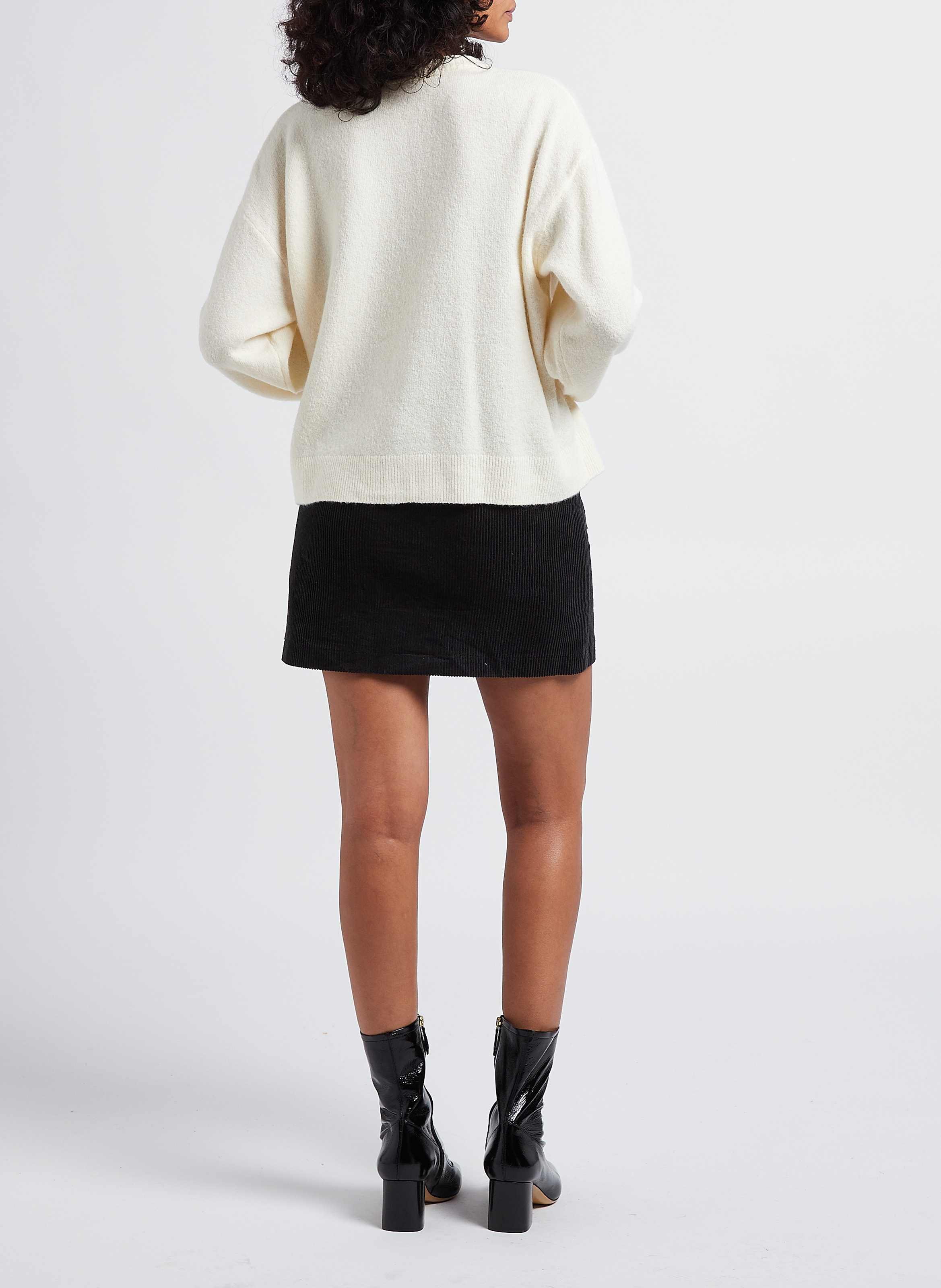 Vest met ronde hals en knoopsluiting Beige