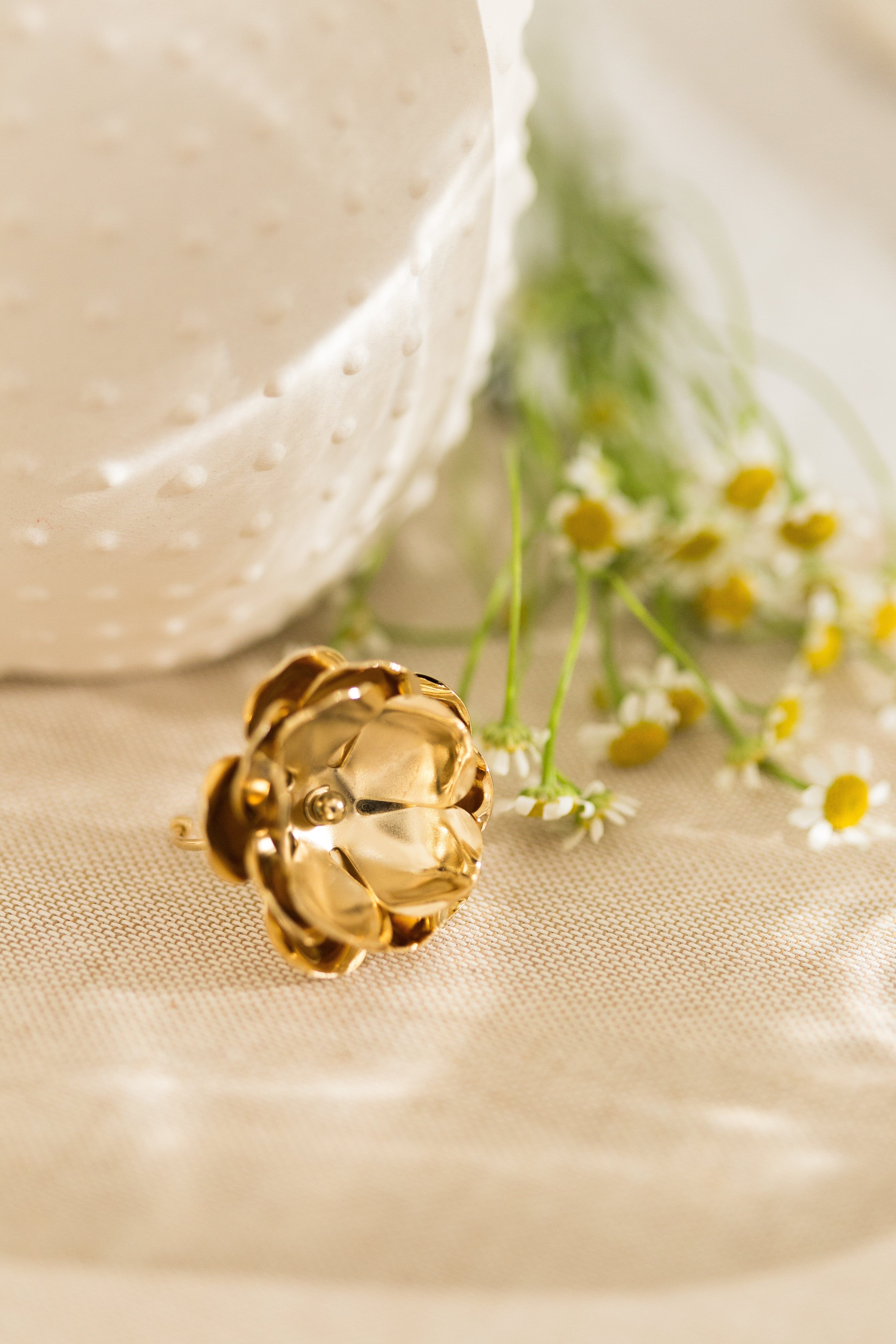 Maxi gold-plated flower ring Golden