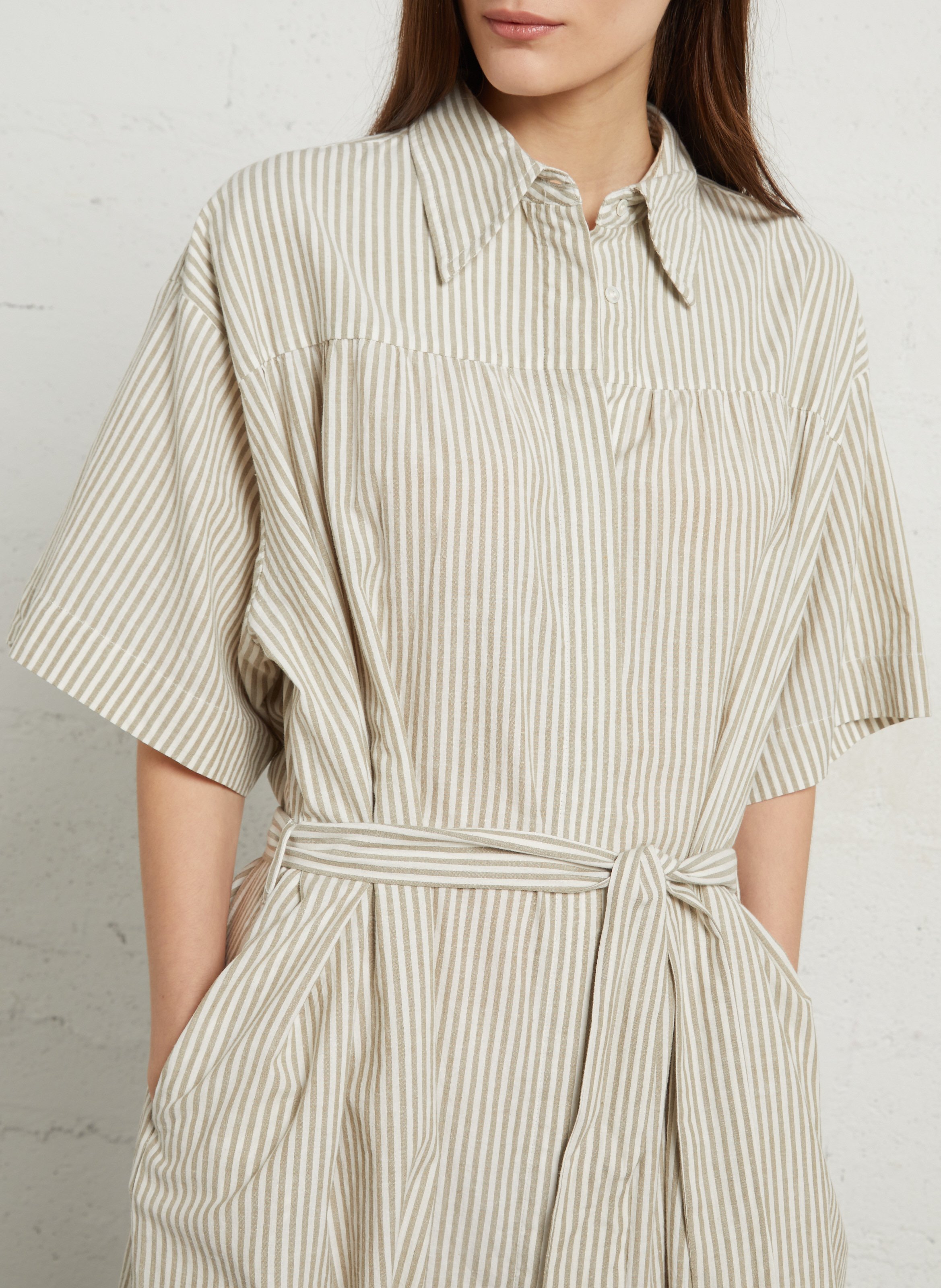 Lage, wijde katoenen jurk FEEKA Beige