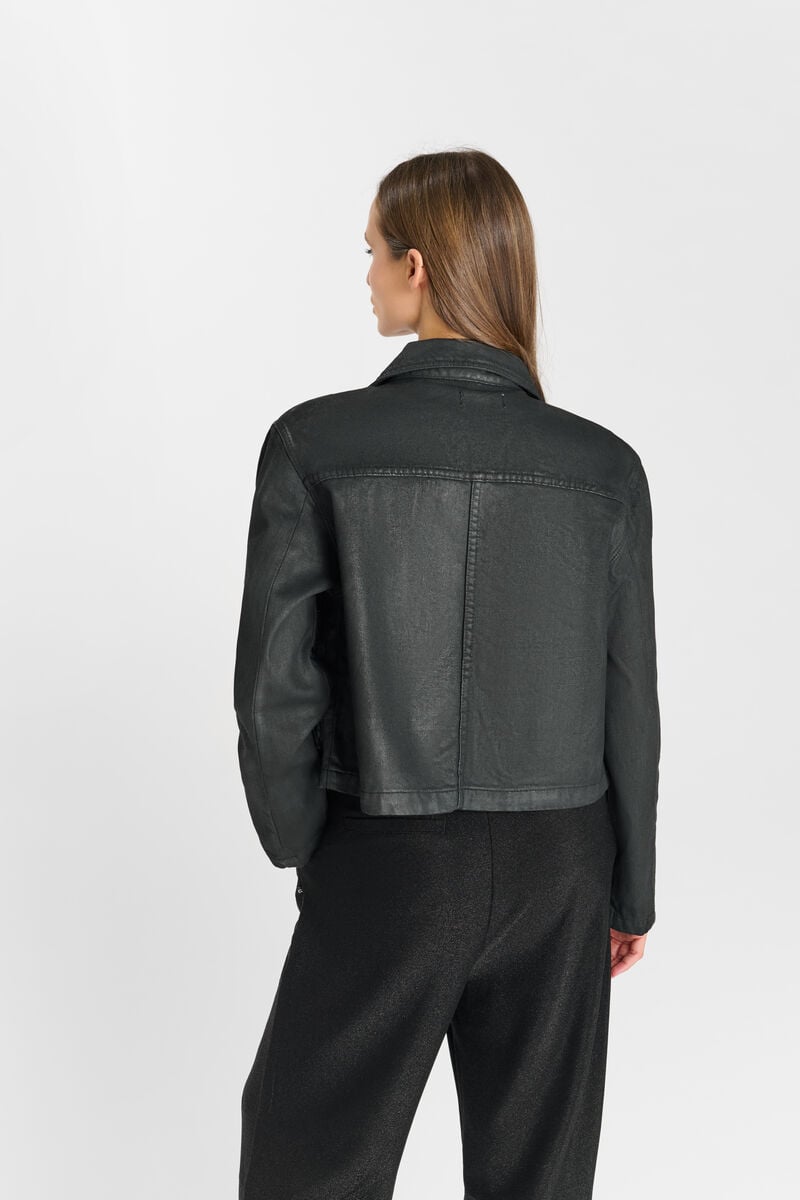 Buttoned shirt-collar jacket LE TEMPS DES CERISES Black