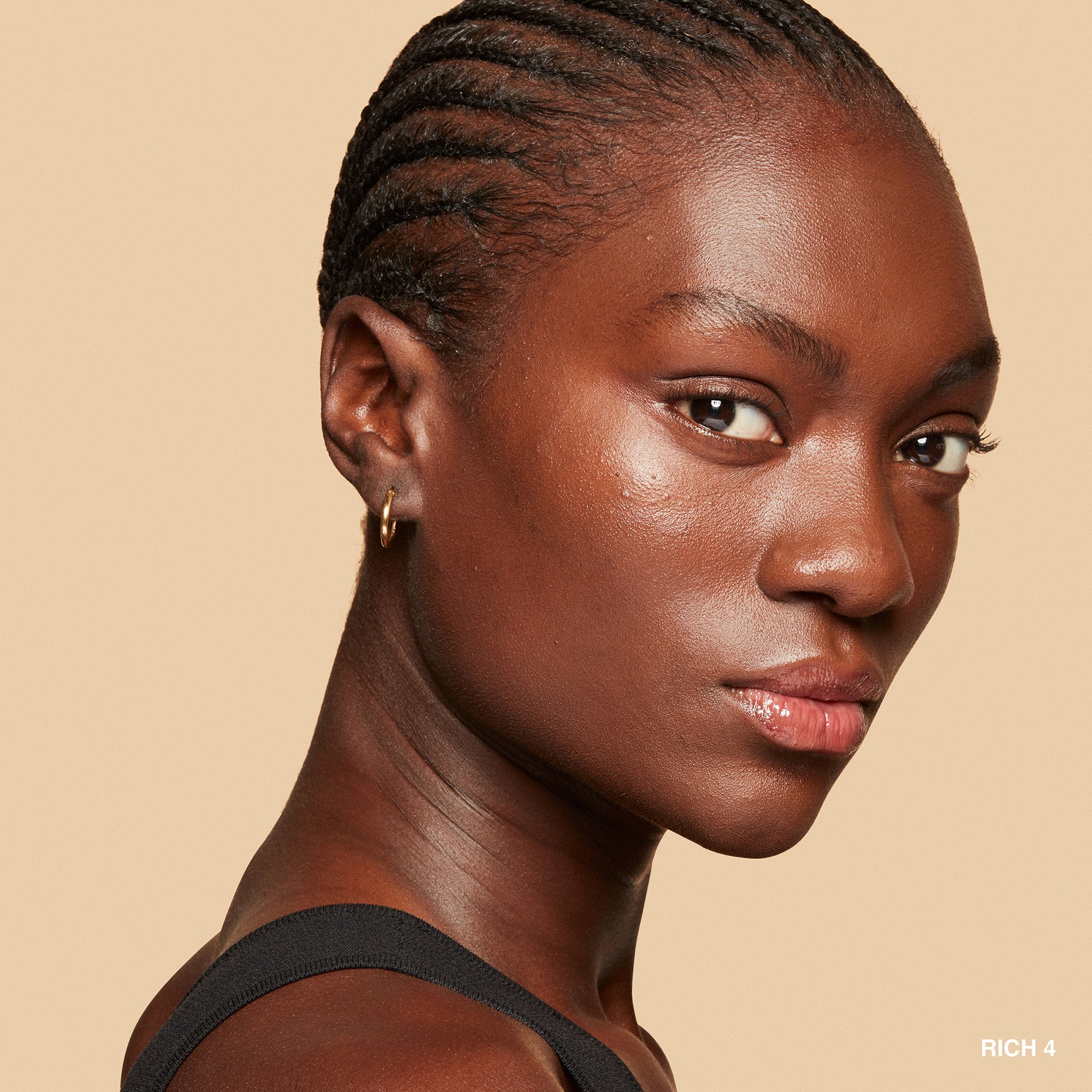 Vitamin Enriched Skin Tint BOBBI BROWN Rich 4