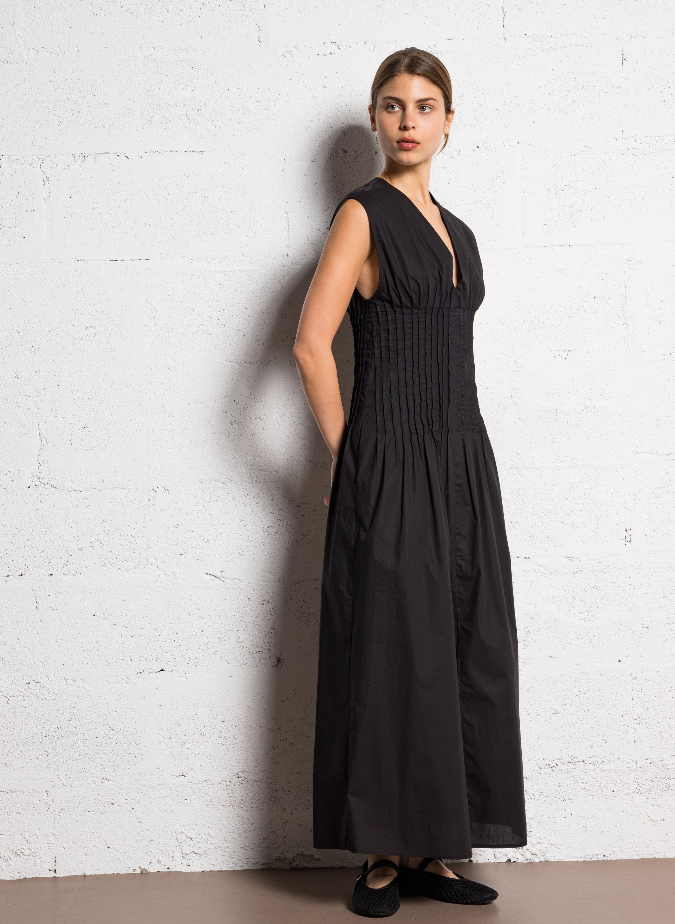 Long pleated cotton dress ATTIC AND BARN Black