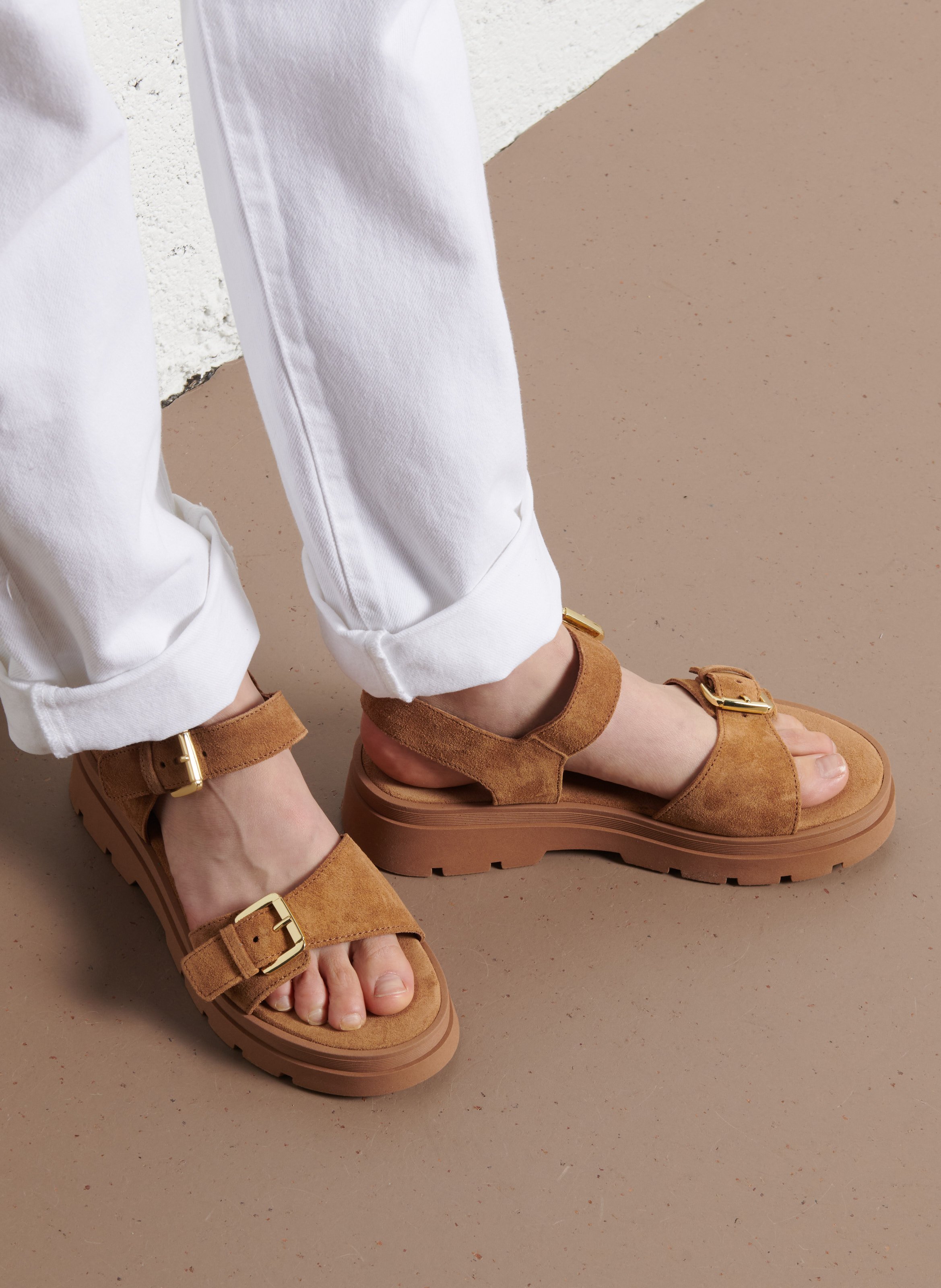 Sandales crantées en cuir velours JB MARTIN Marron