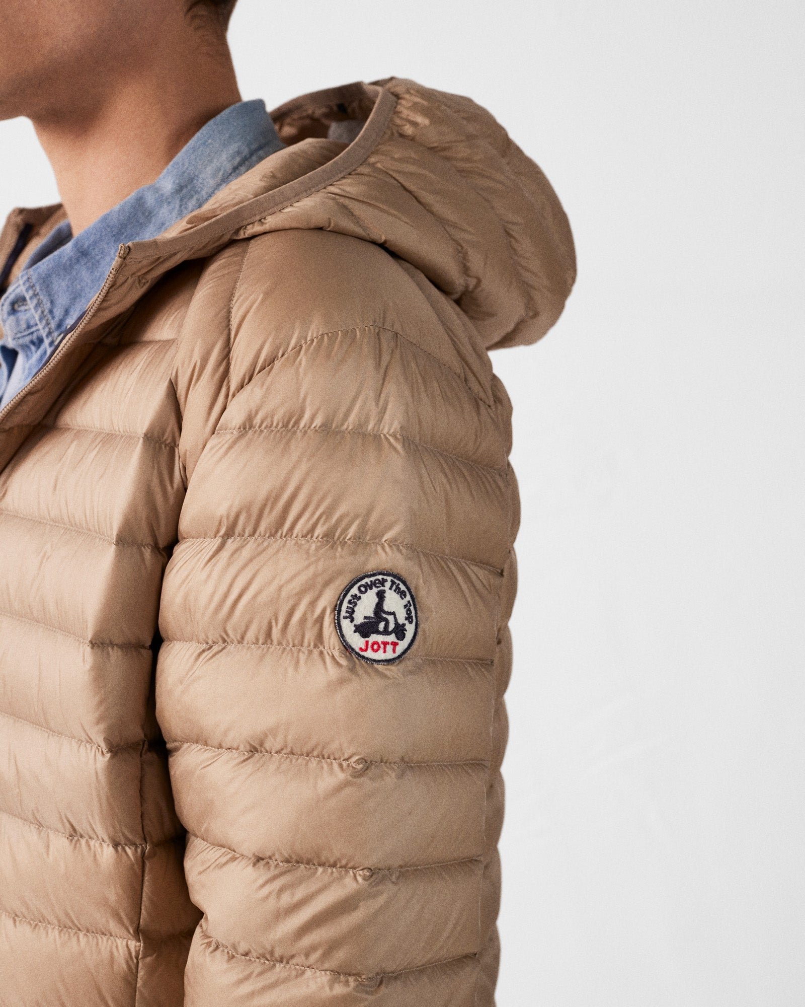 Lightweight hooded puffer jacket nico JOTT Beige
