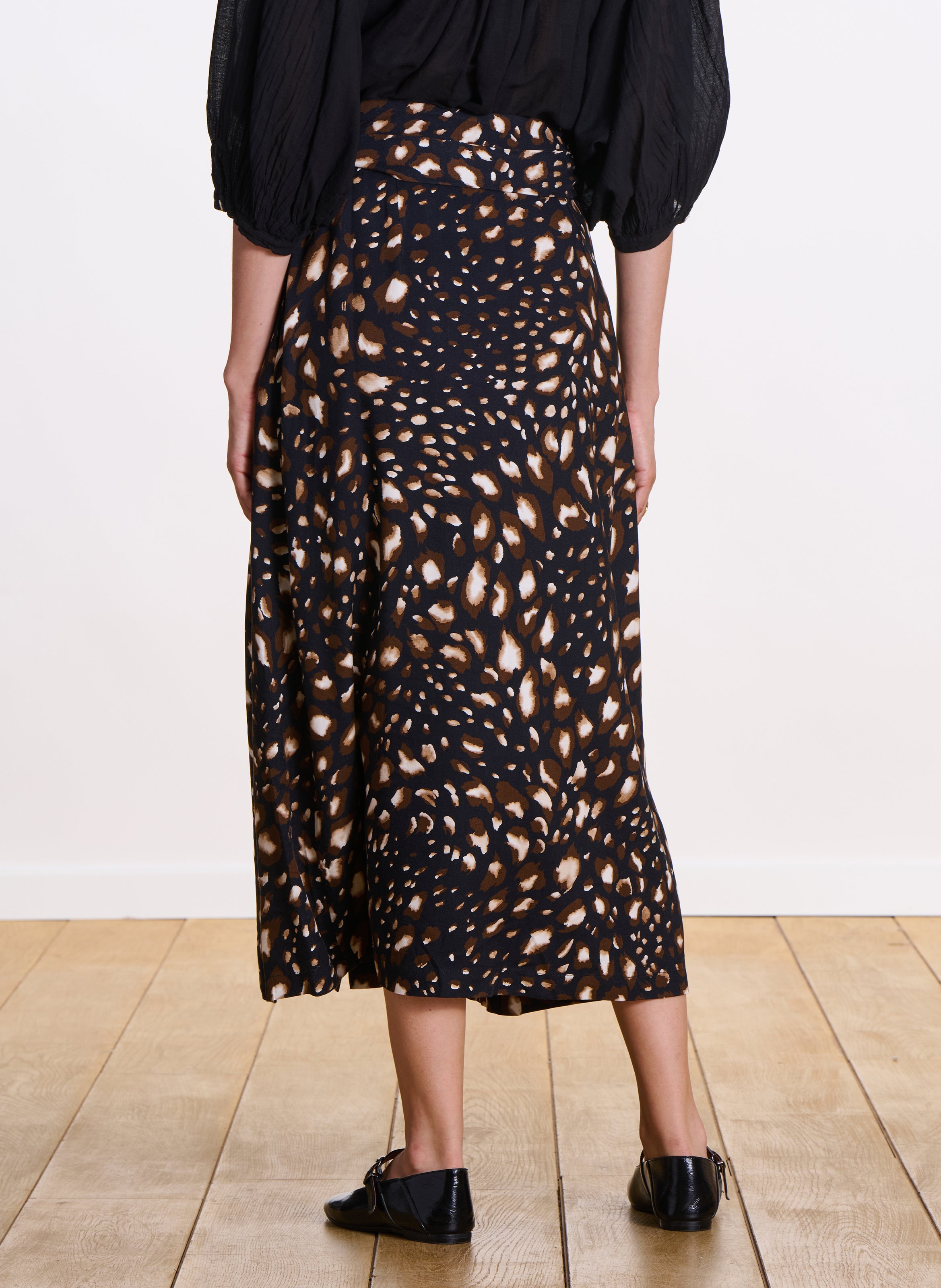 Fluid belted midi skirt with patterns LA FEE MARABOUTEE Black