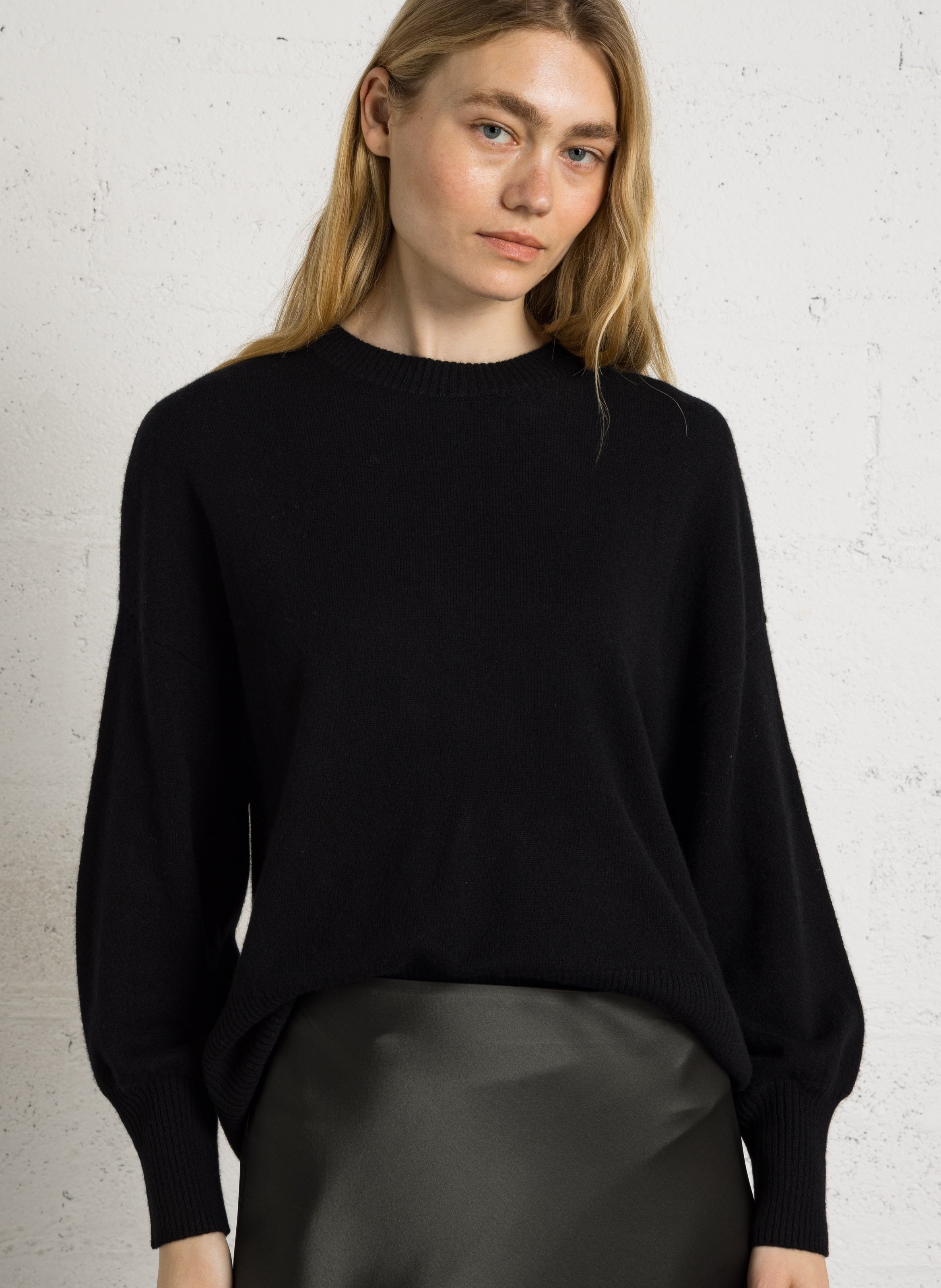 Pull ample col rond en cachemire SUD EXPRESS Noir
