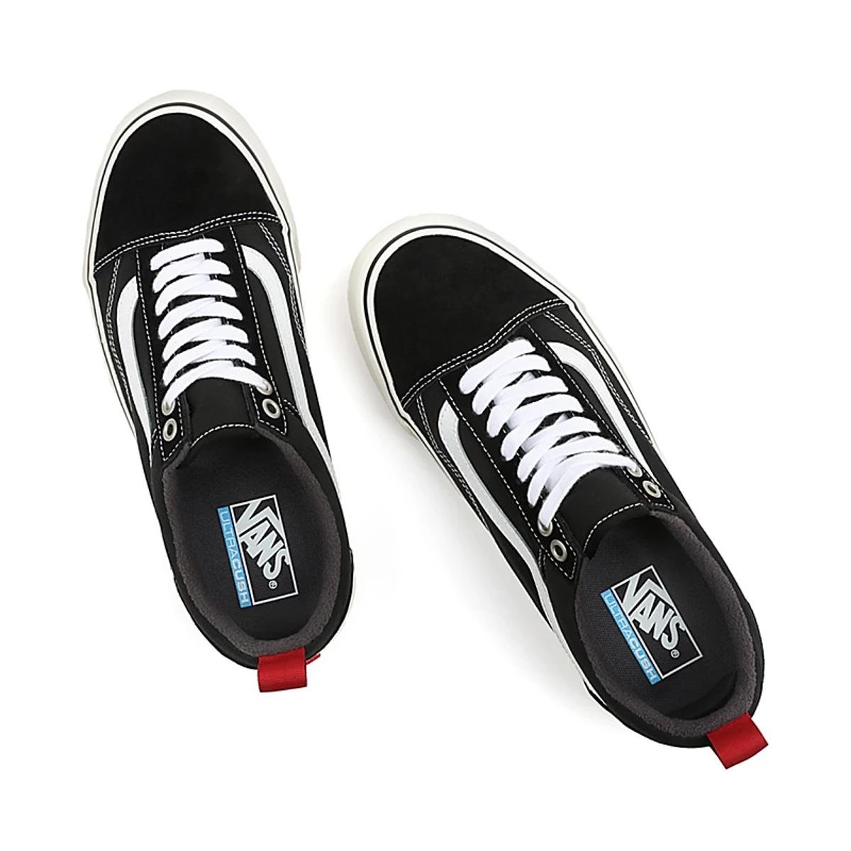 Low-top sneakers VANS Black