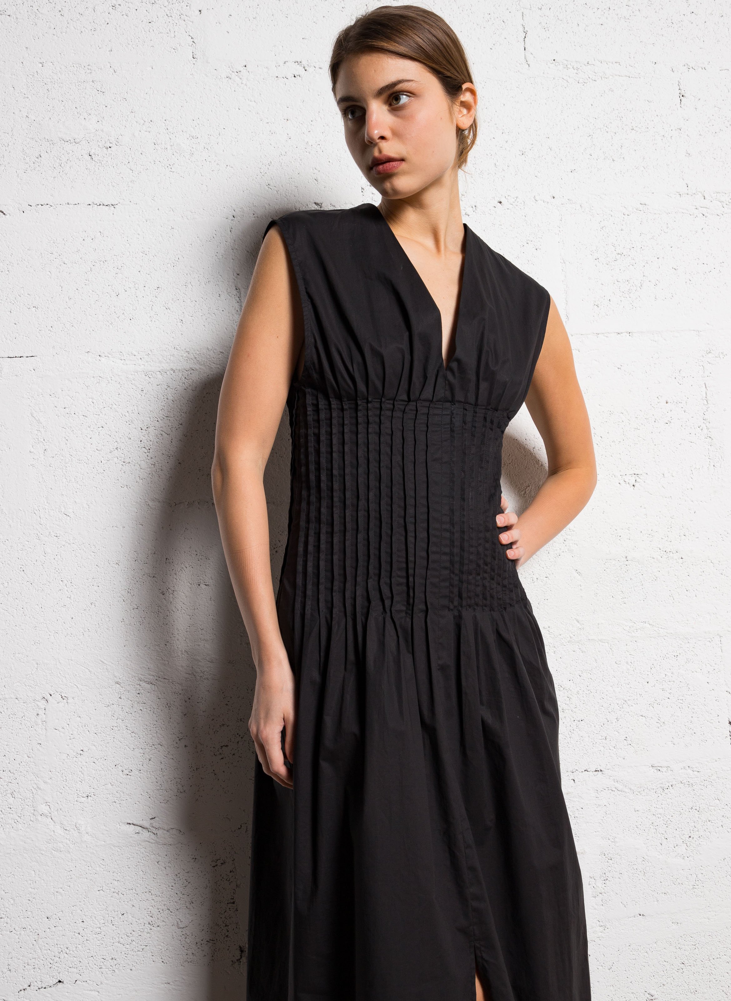 Long pleated cotton dress ATTIC AND BARN Black